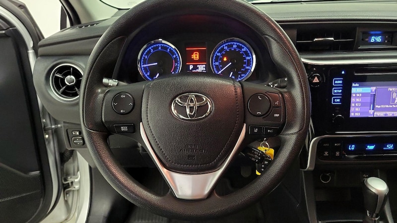 2018 Toyota Corolla LE 10