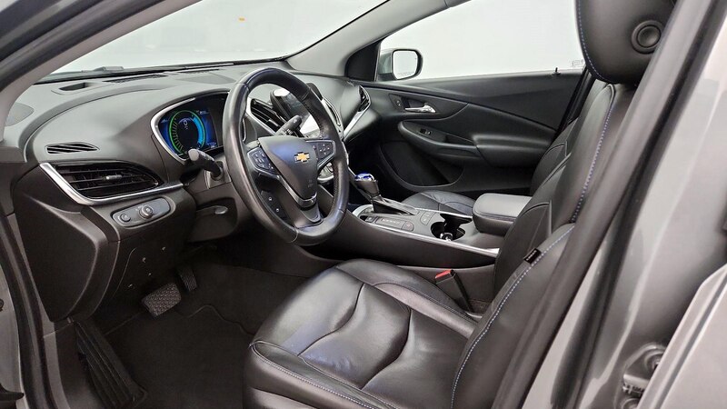2017 Chevrolet Volt Premier 11