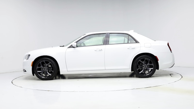 2023 Chrysler 300 S 3