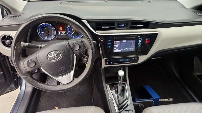 2018 Toyota Corolla LE 9