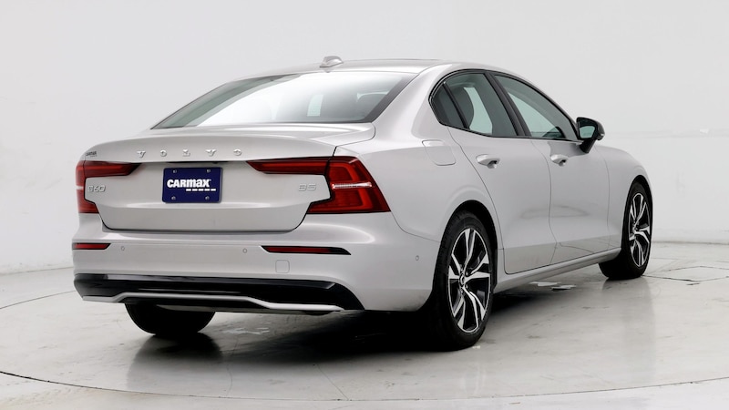 2024 Volvo S60 B5 Plus 8