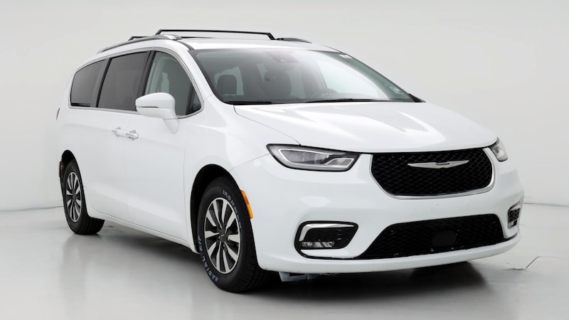 2021 Chrysler Pacifica Touring L Hero Image