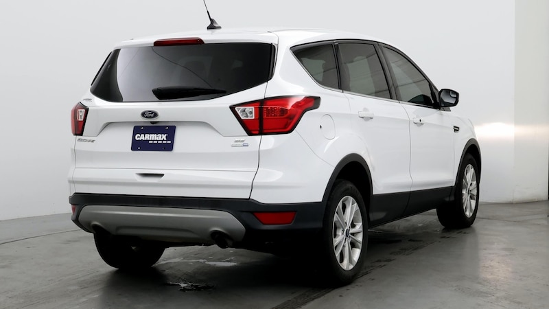 2019 Ford Escape SE 8