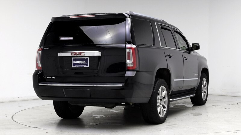 2017 GMC Yukon Denali 8