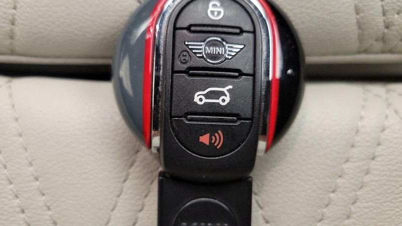 2021 MINI Cooper Hardtop SE 24