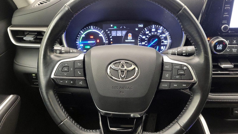 2021 Toyota Highlander XLE 10