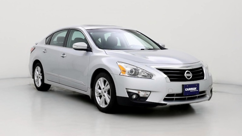 2015 Nissan Altima SL Hero Image