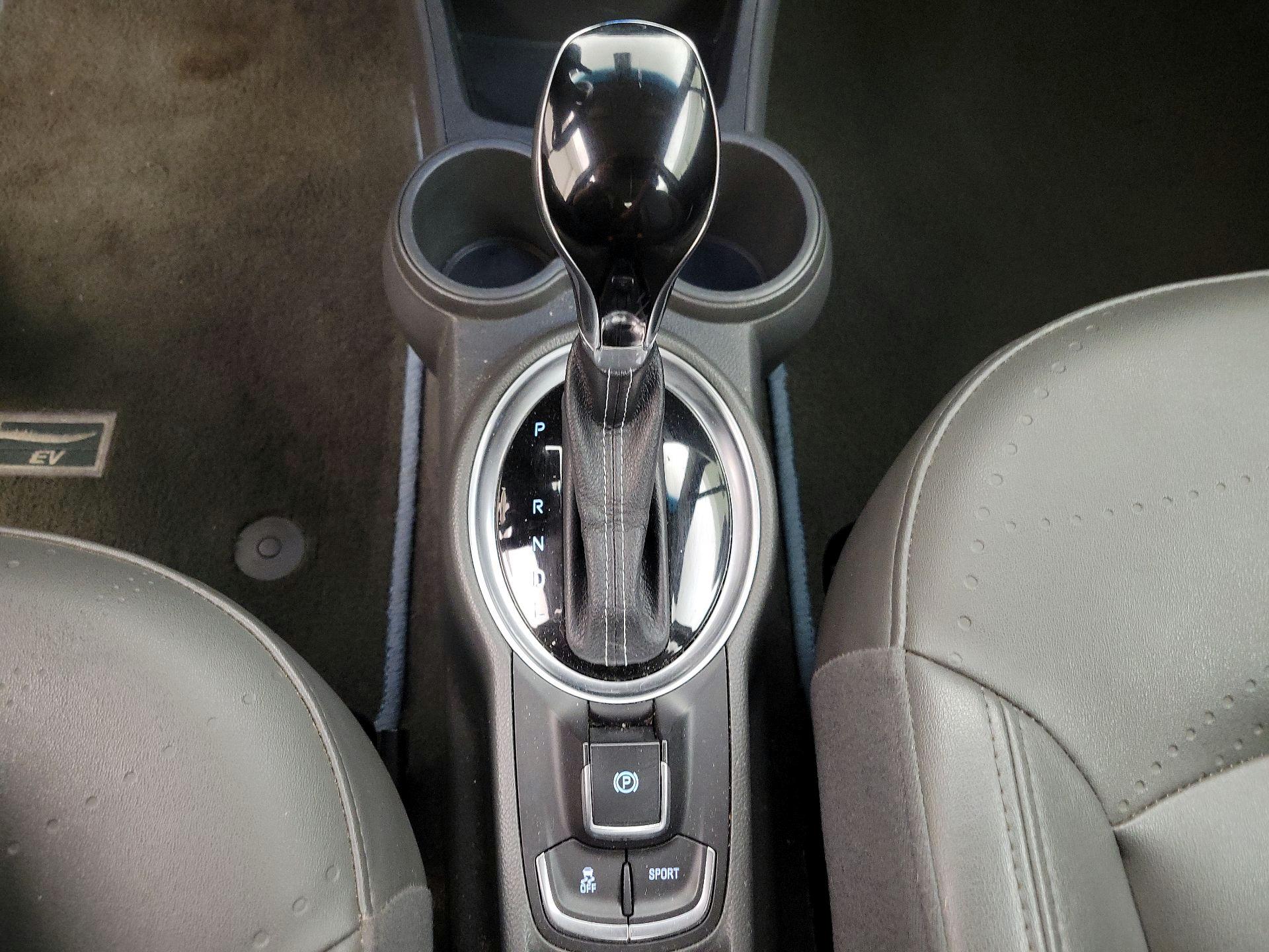 Thumbnail: 2014 Chevrolet Spark - 16