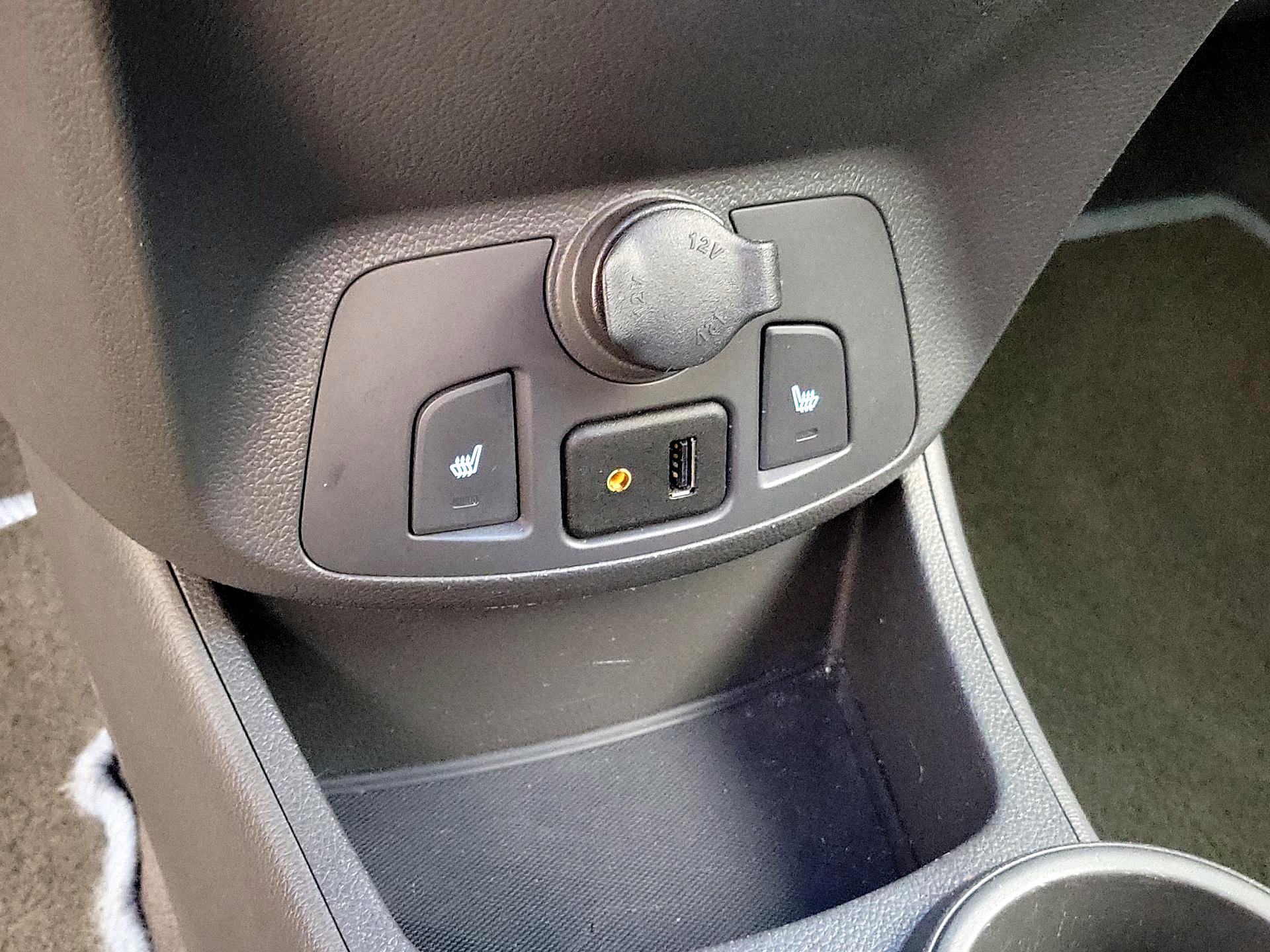Thumbnail: 2014 Chevrolet Spark - 17