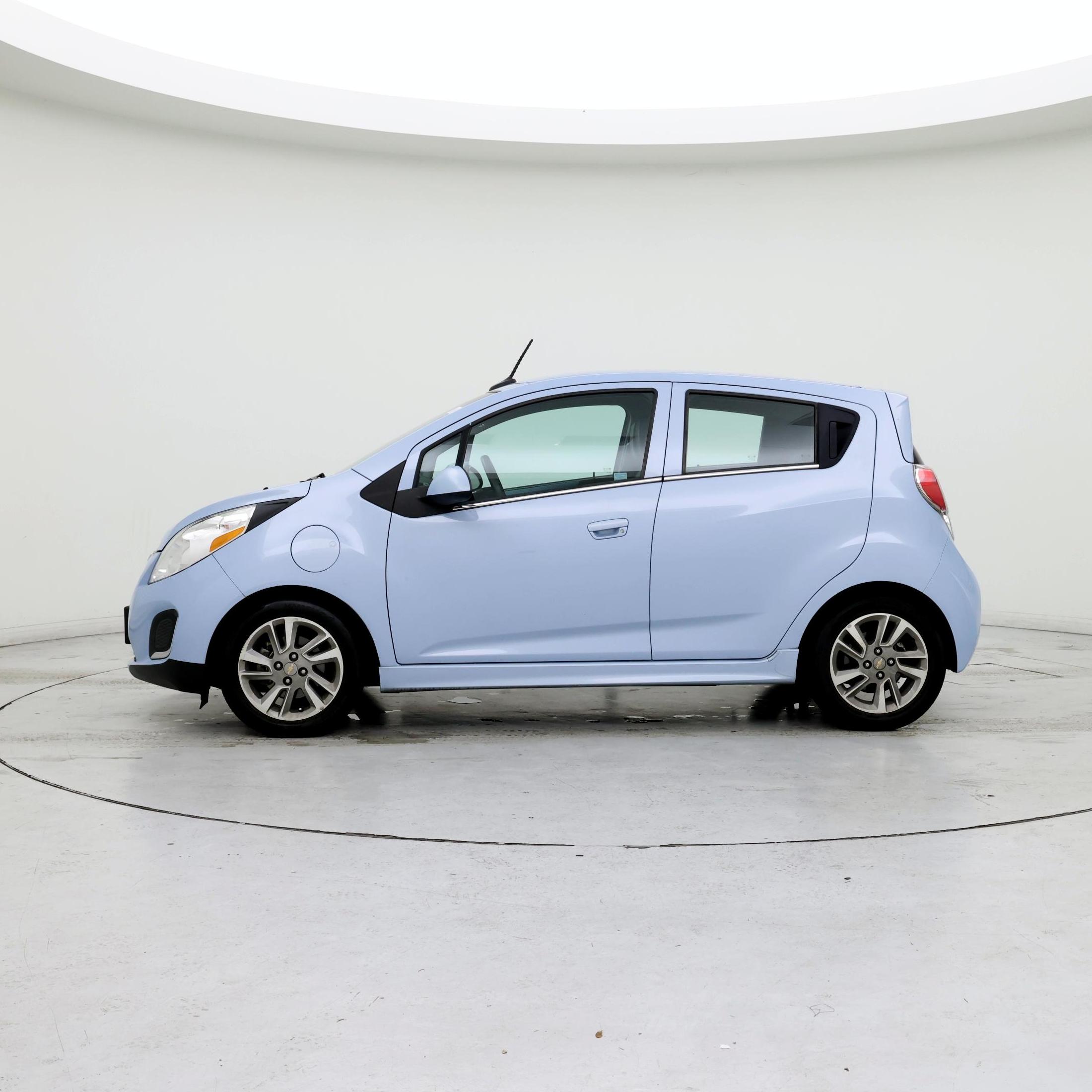 Thumbnail: 2014 Chevrolet Spark - 3