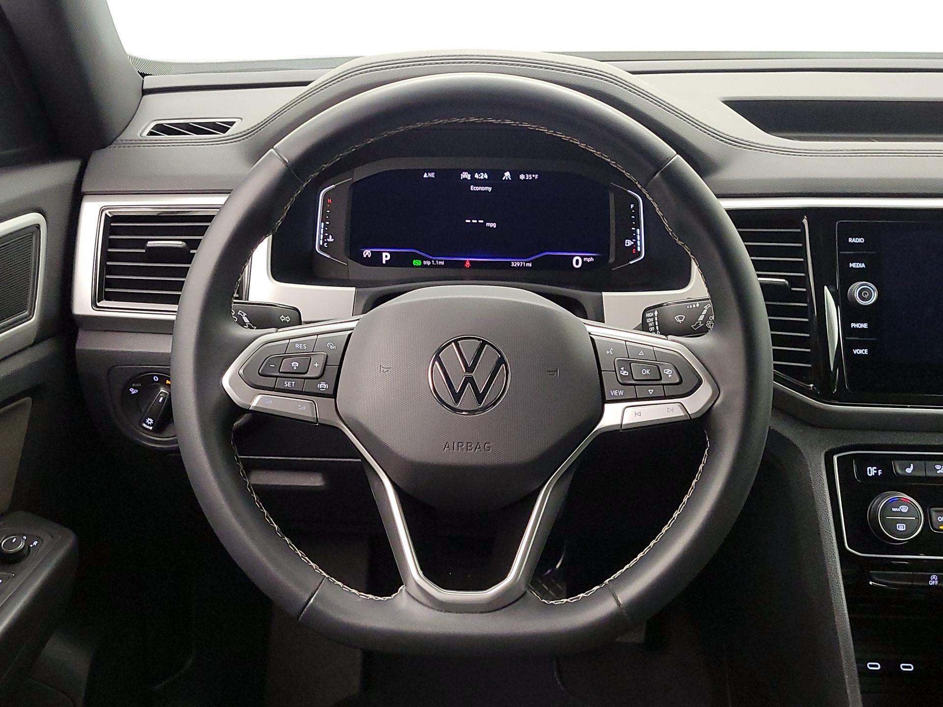 Thumbnail: 2022 Volkswagen Atlas - 10