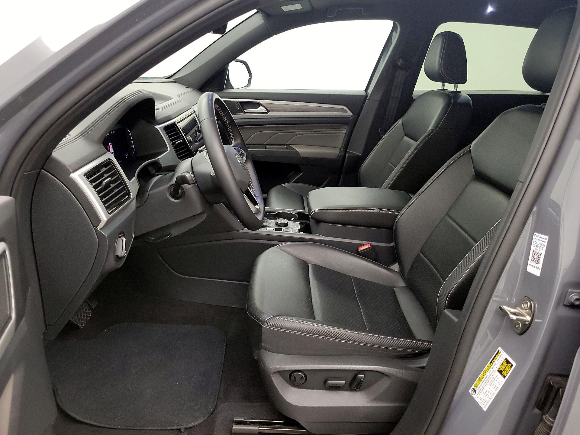 Thumbnail: 2022 Volkswagen Atlas - 11