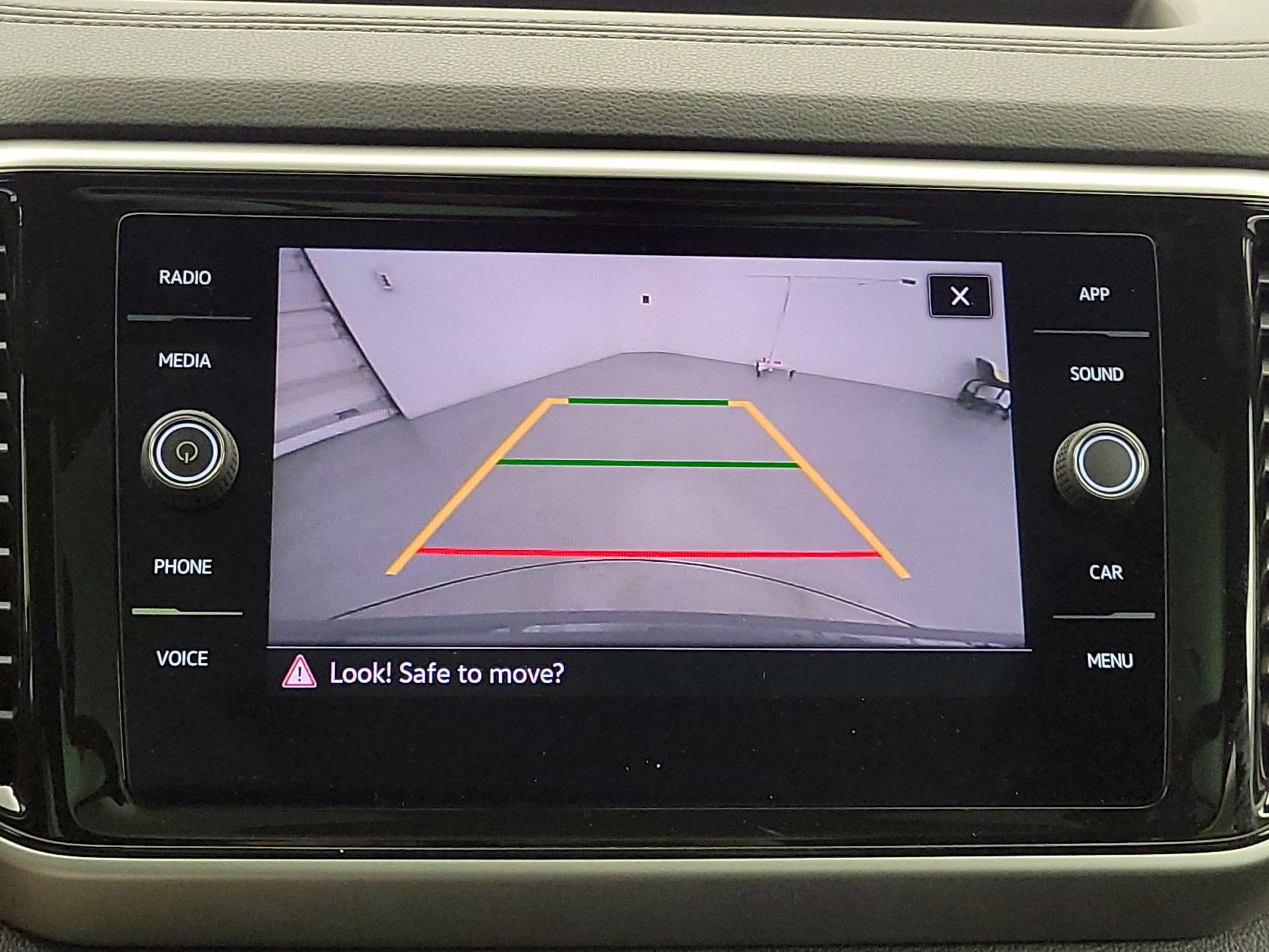 Thumbnail: 2022 Volkswagen Atlas - 14