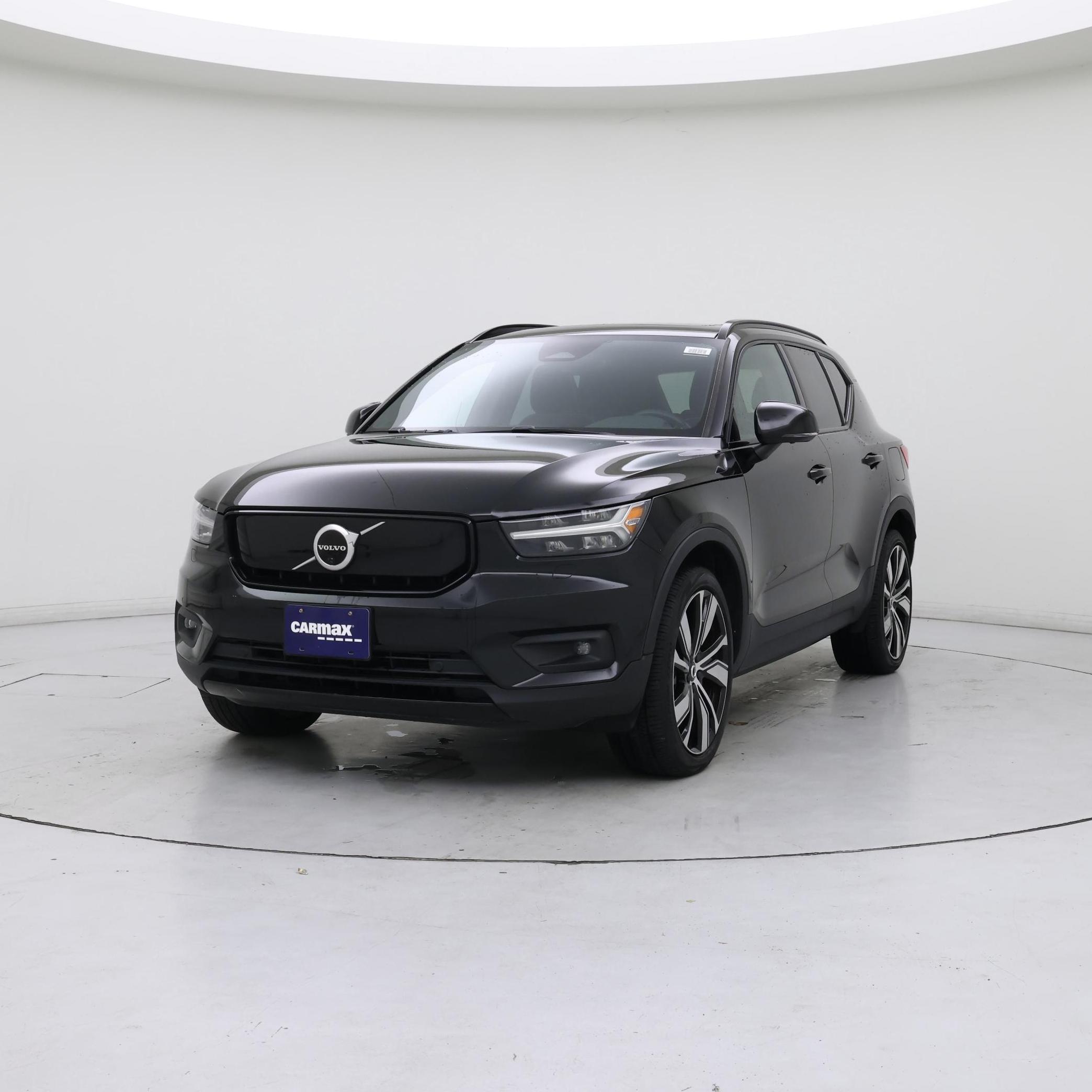 Thumbnail: 2021 Volvo XC40 - 4