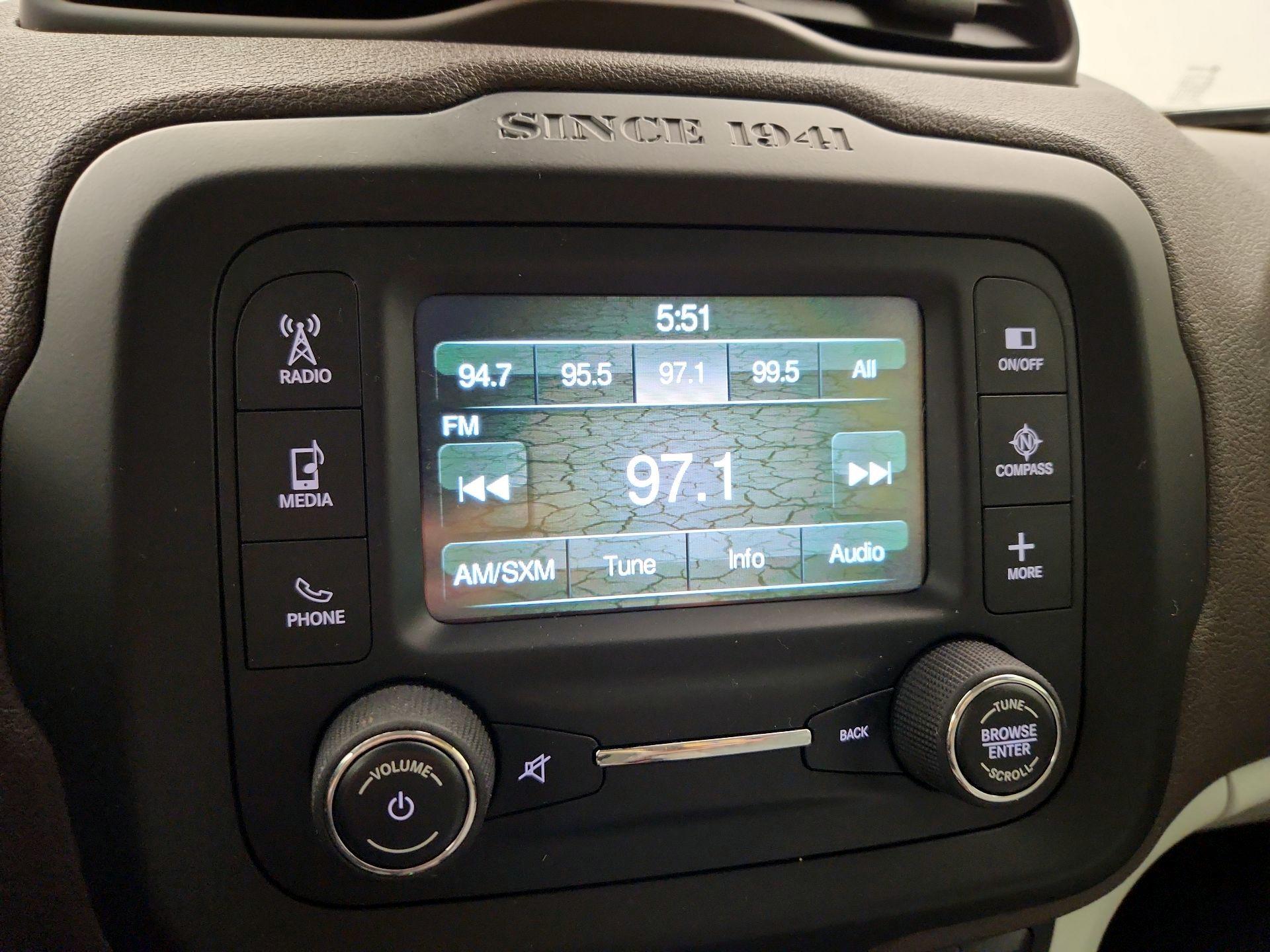 Thumbnail: 2015 Jeep Renegade - 15