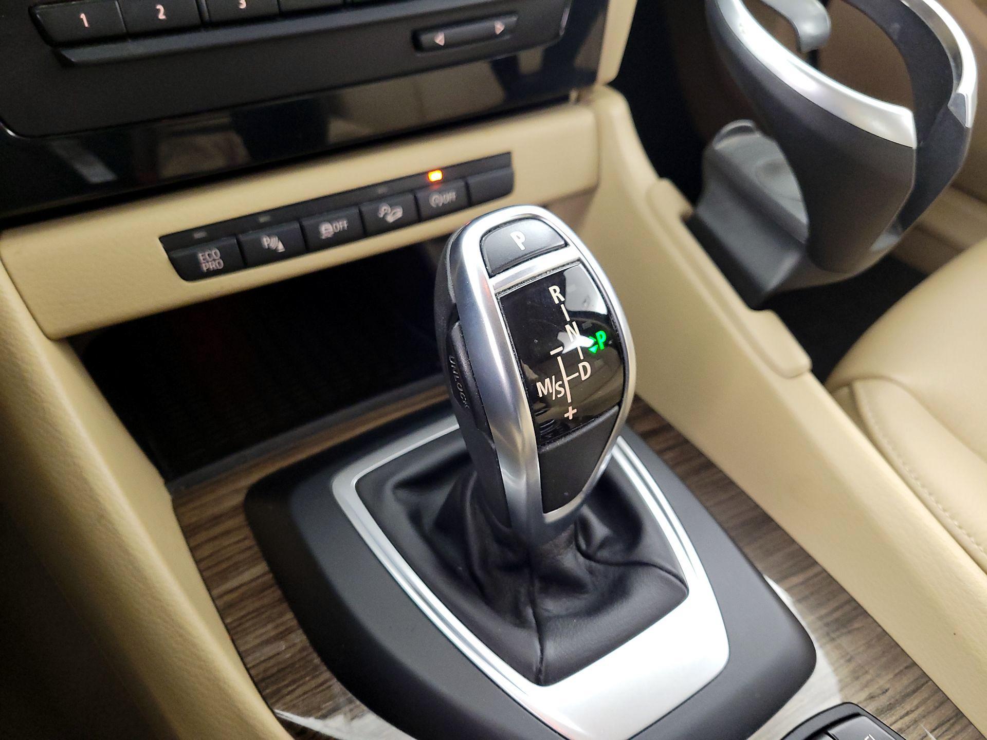 Thumbnail: 2015 BMW X1 - 17