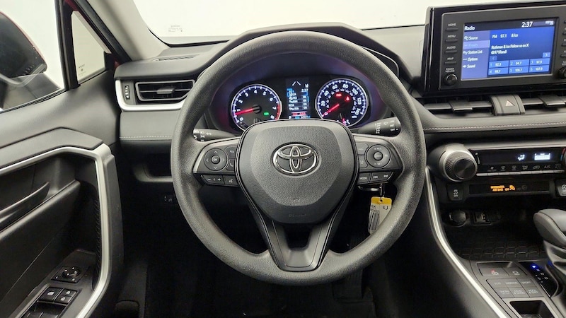 2019 Toyota RAV4 LE 10