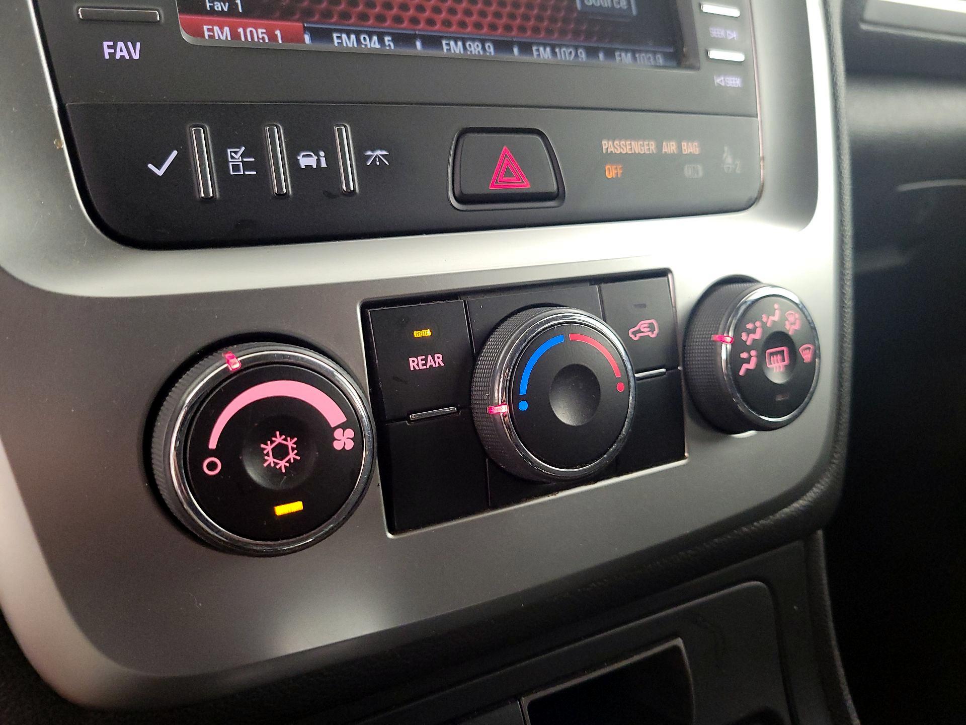 Thumbnail: 2015 GMC Acadia - 16