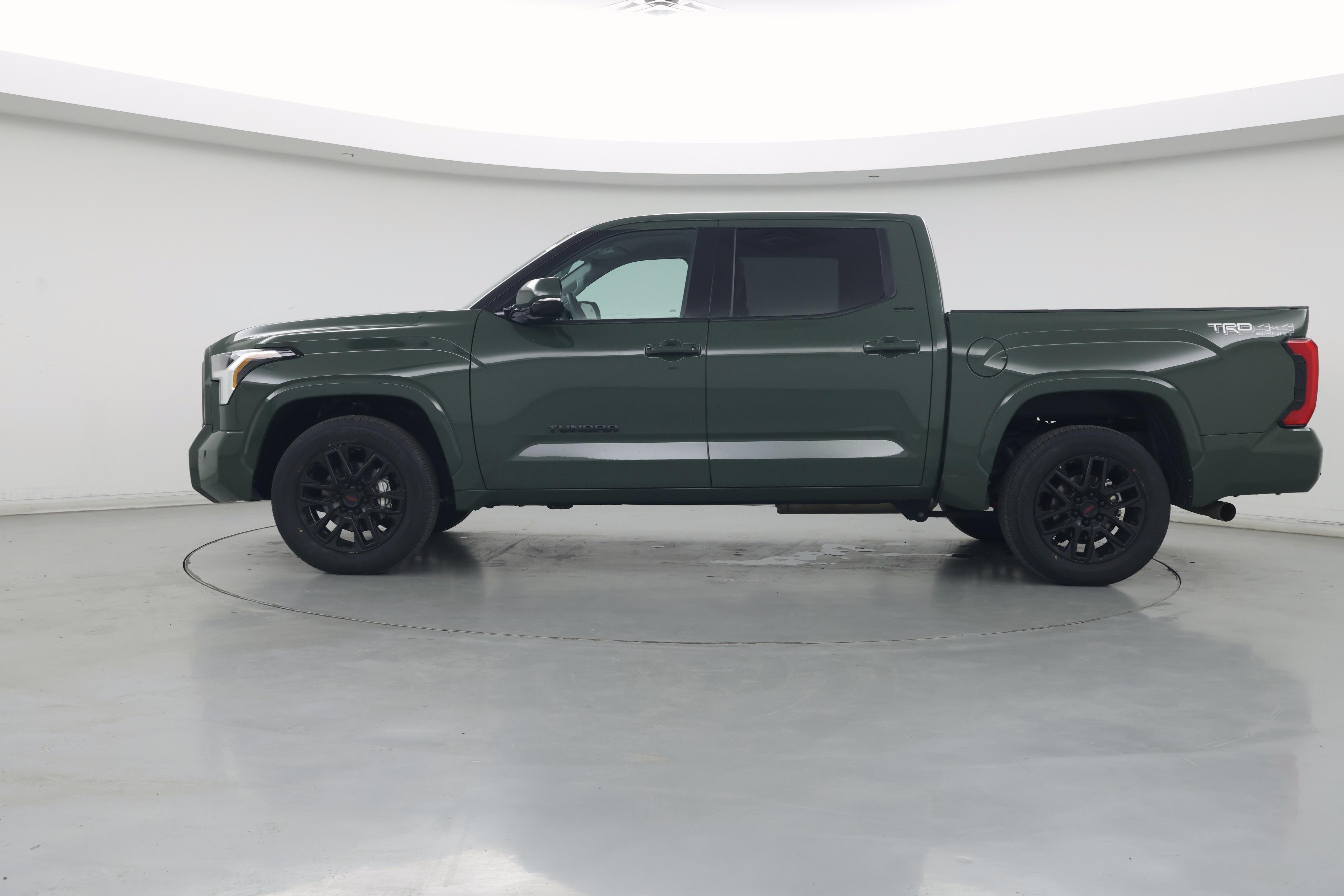Thumbnail: 2022 Toyota Tundra - 3