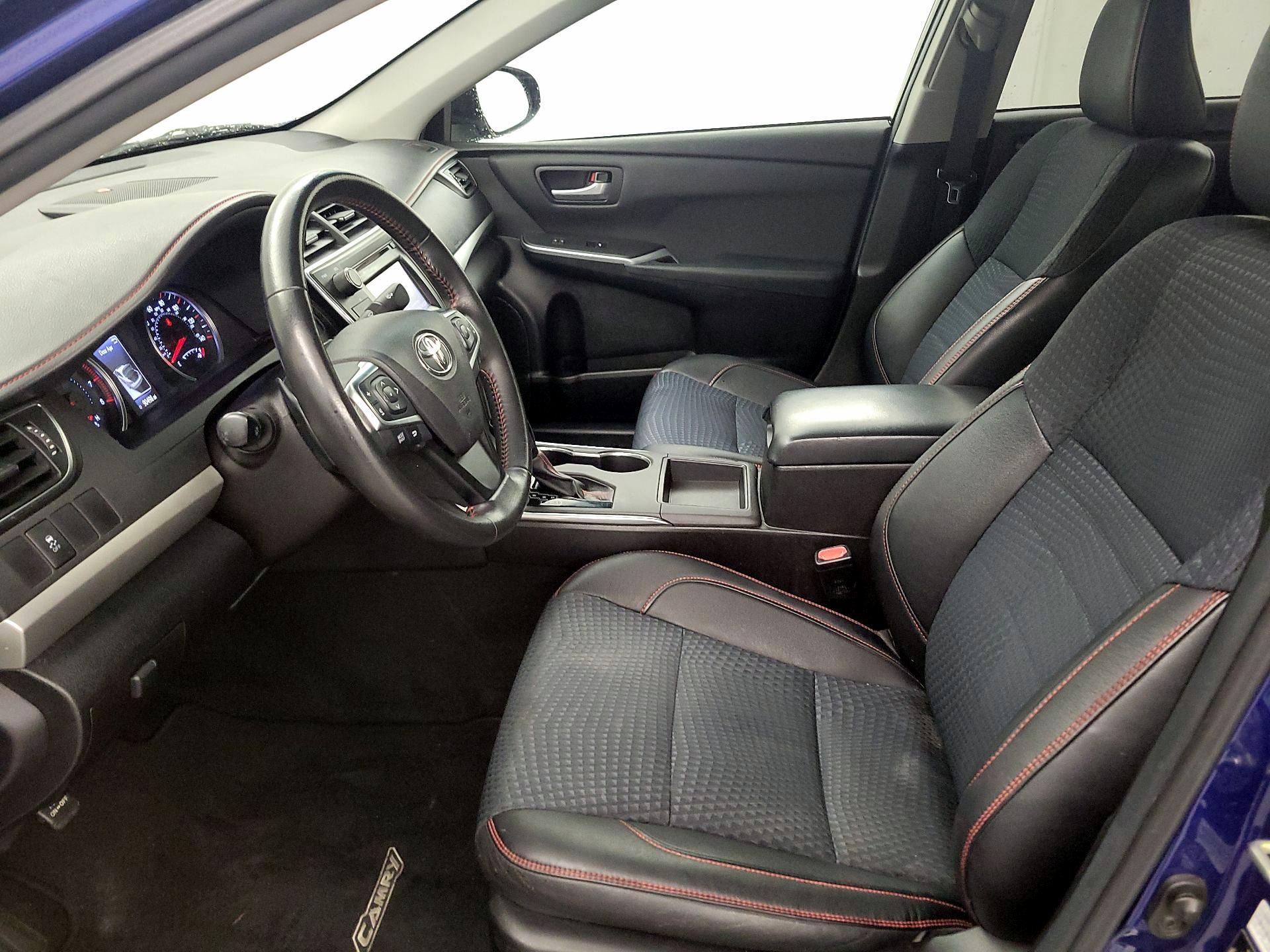 Thumbnail: 2015 Toyota Camry - 11