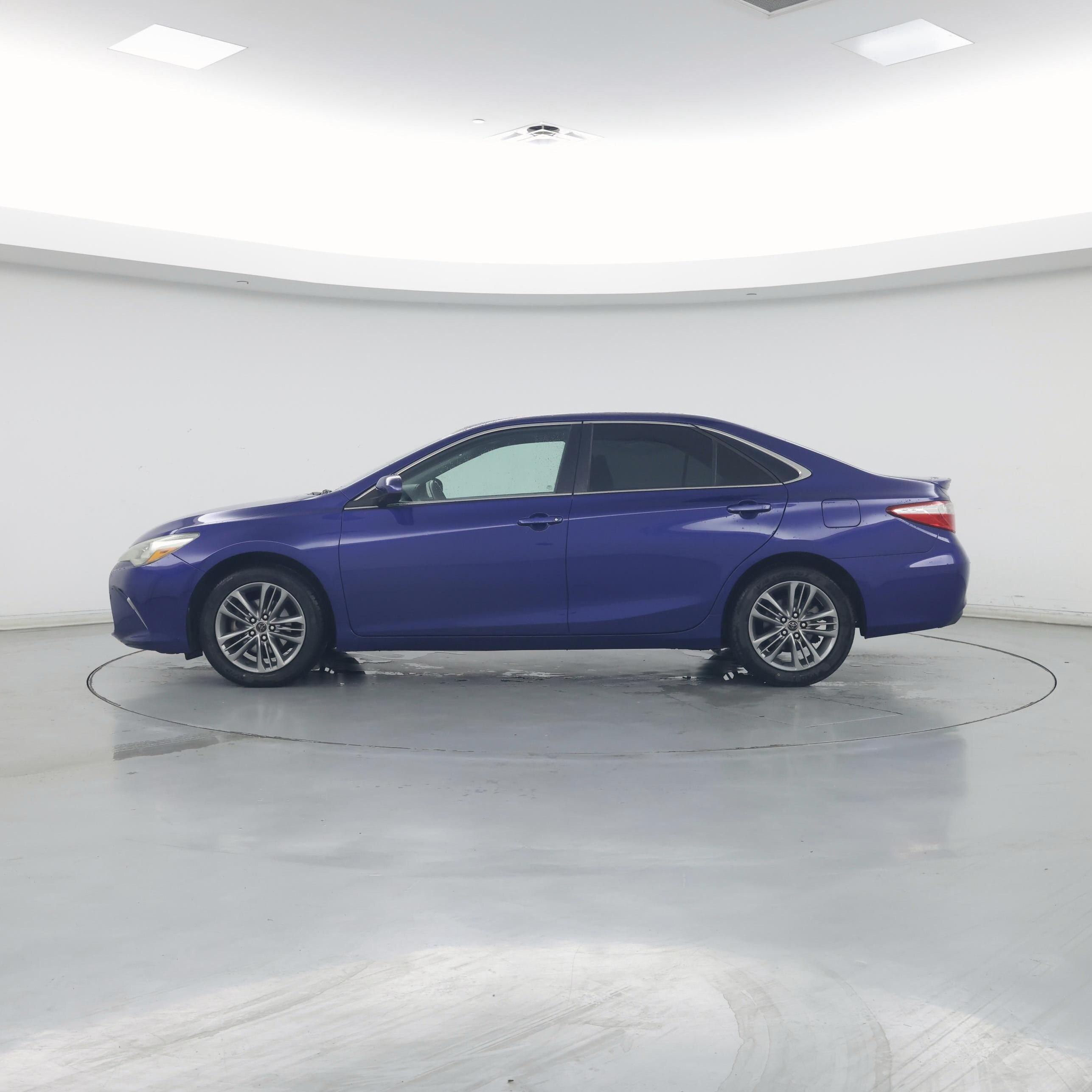 Thumbnail: 2015 Toyota Camry - 3