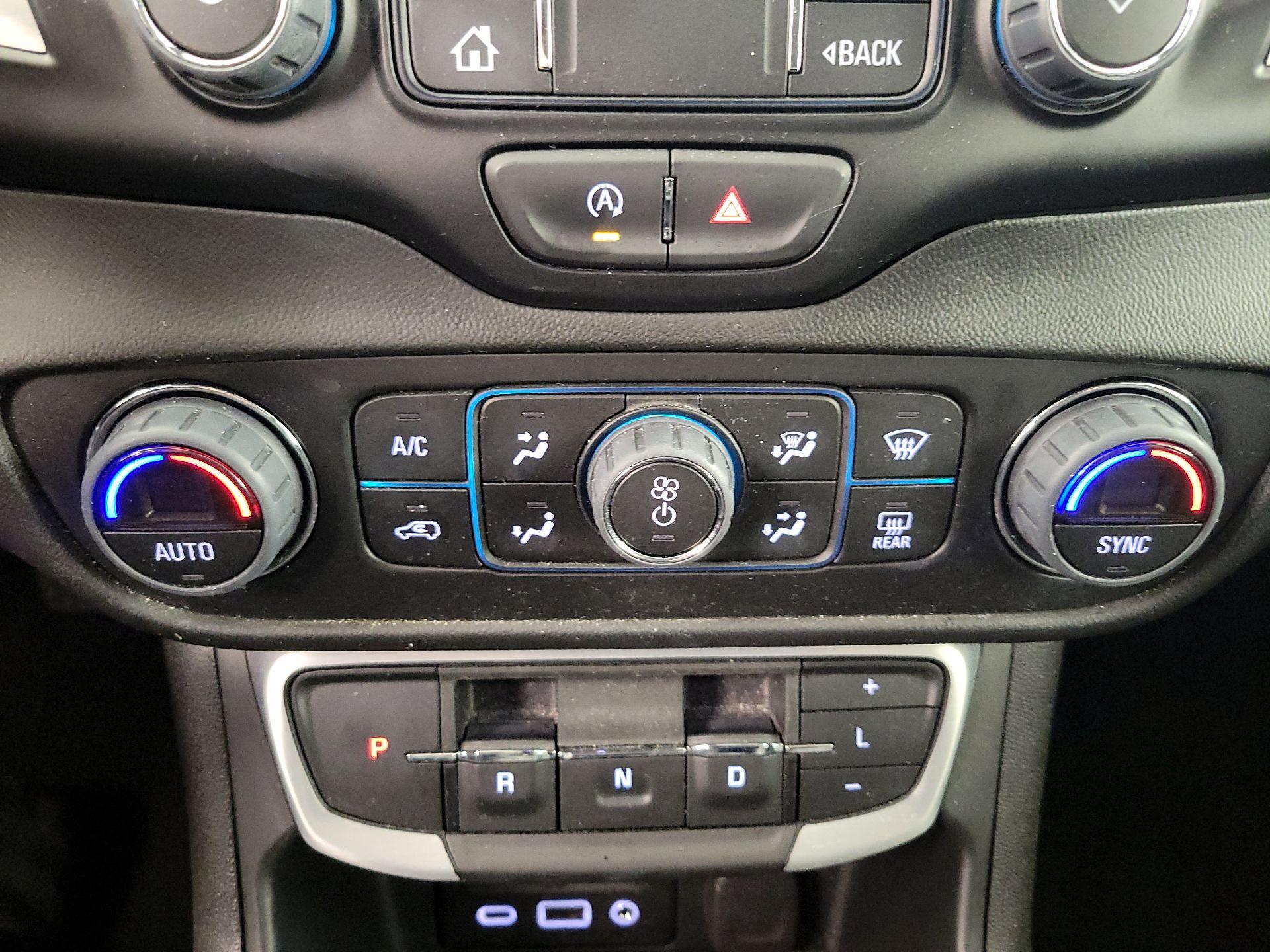 Thumbnail: 2022 GMC Terrain - 17
