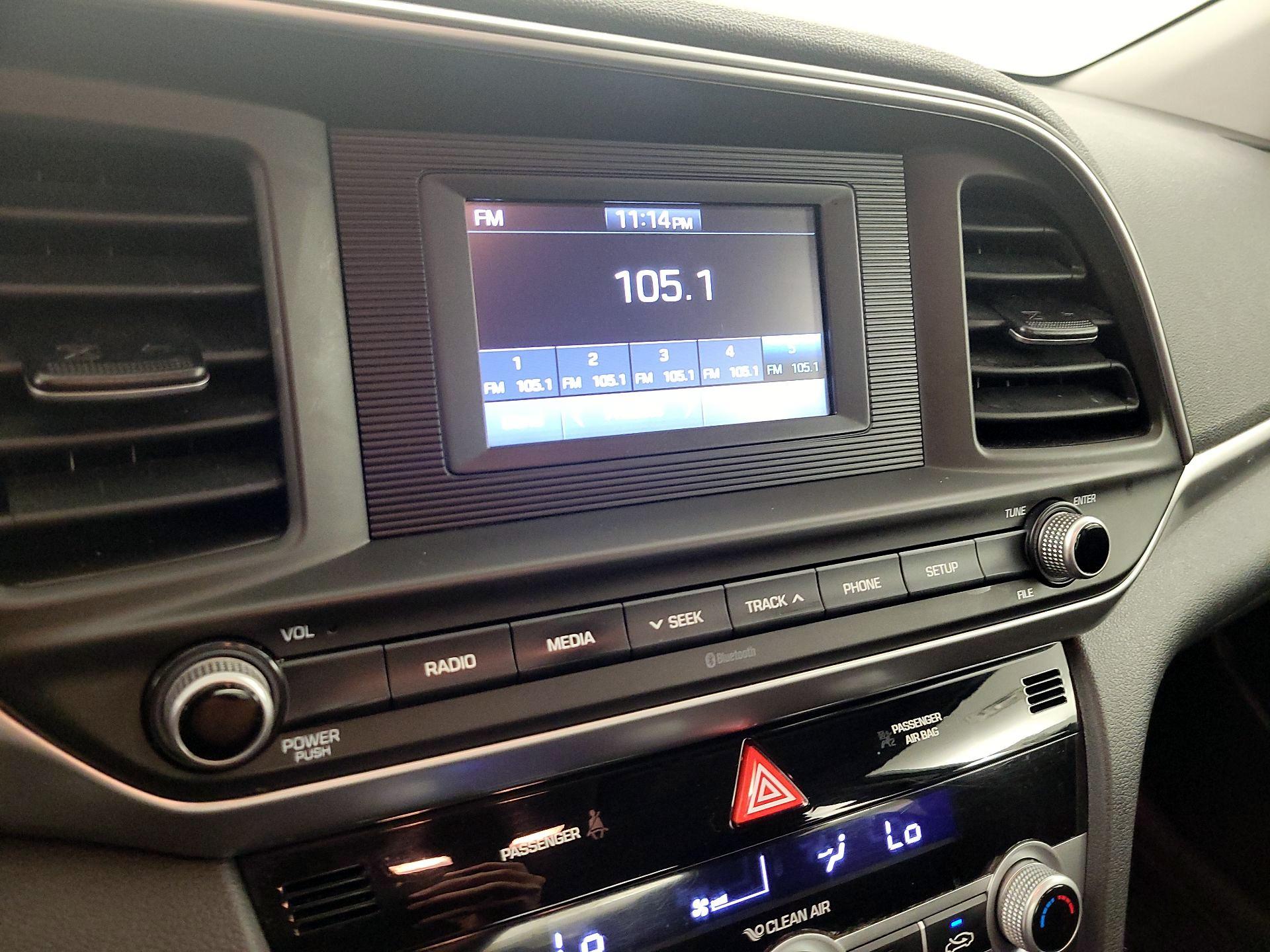 Thumbnail: 2020 Hyundai Elantra - 15