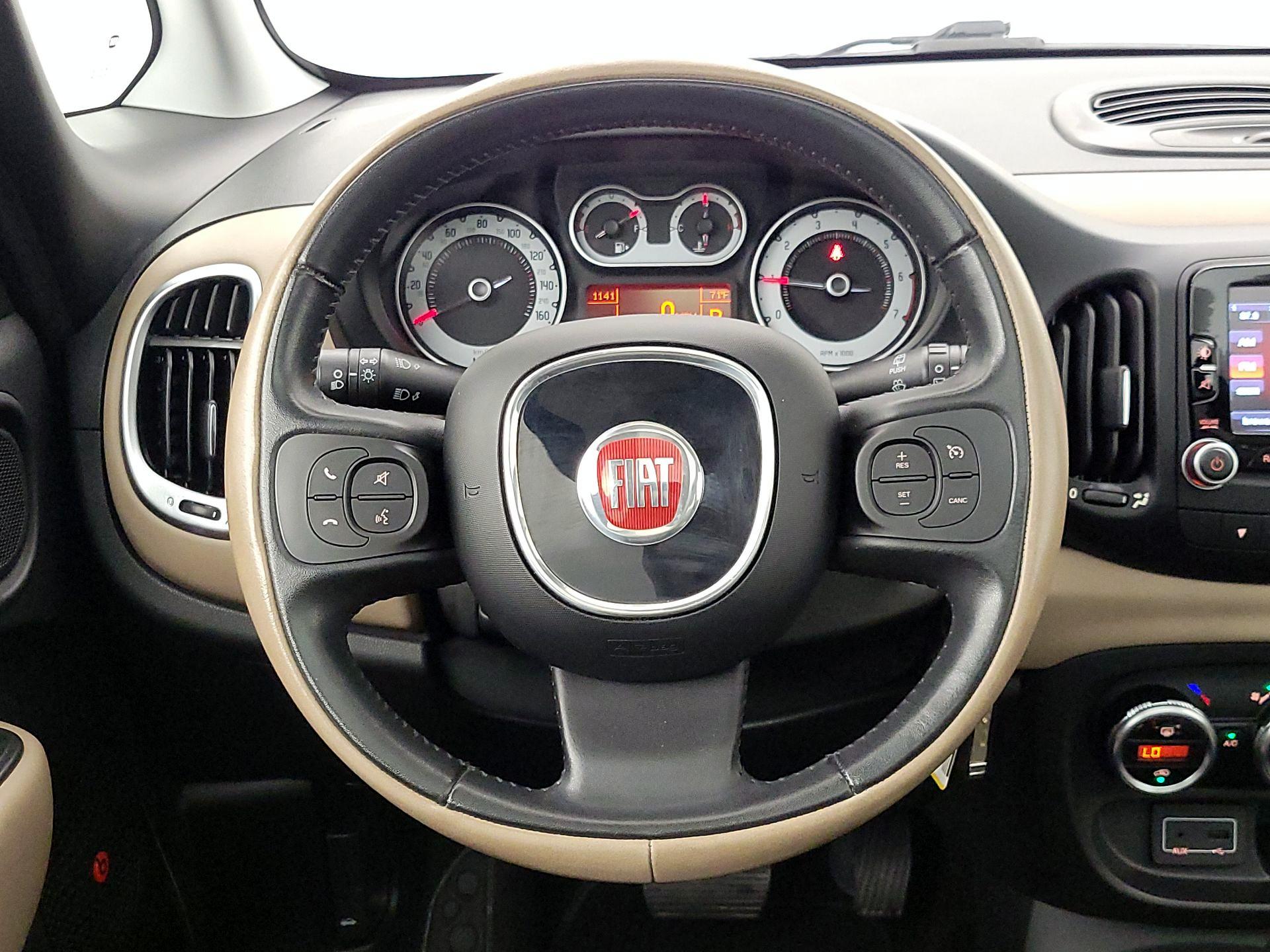 Thumbnail: 2015 Fiat 500L - 10