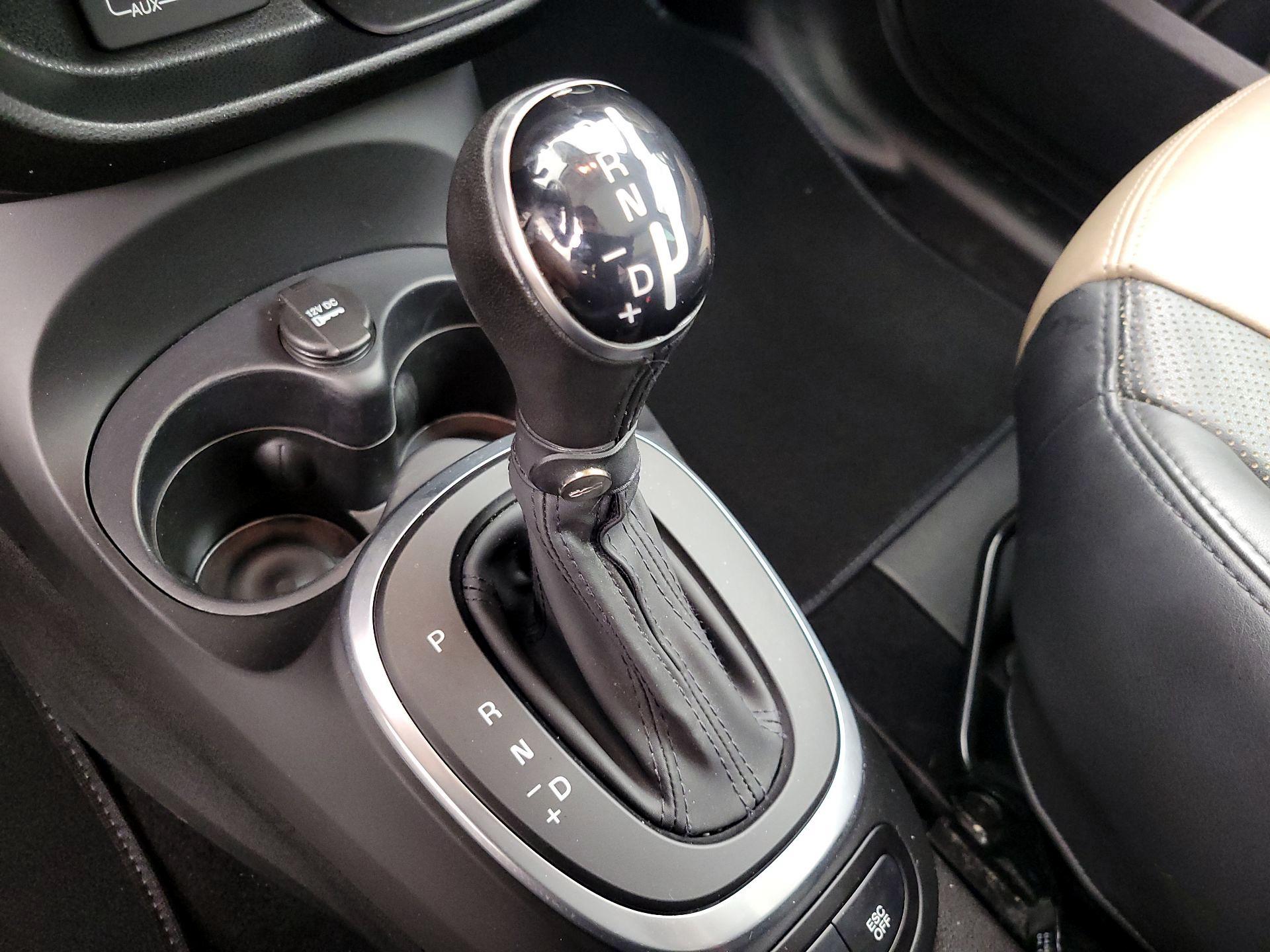Thumbnail: 2015 Fiat 500L - 17