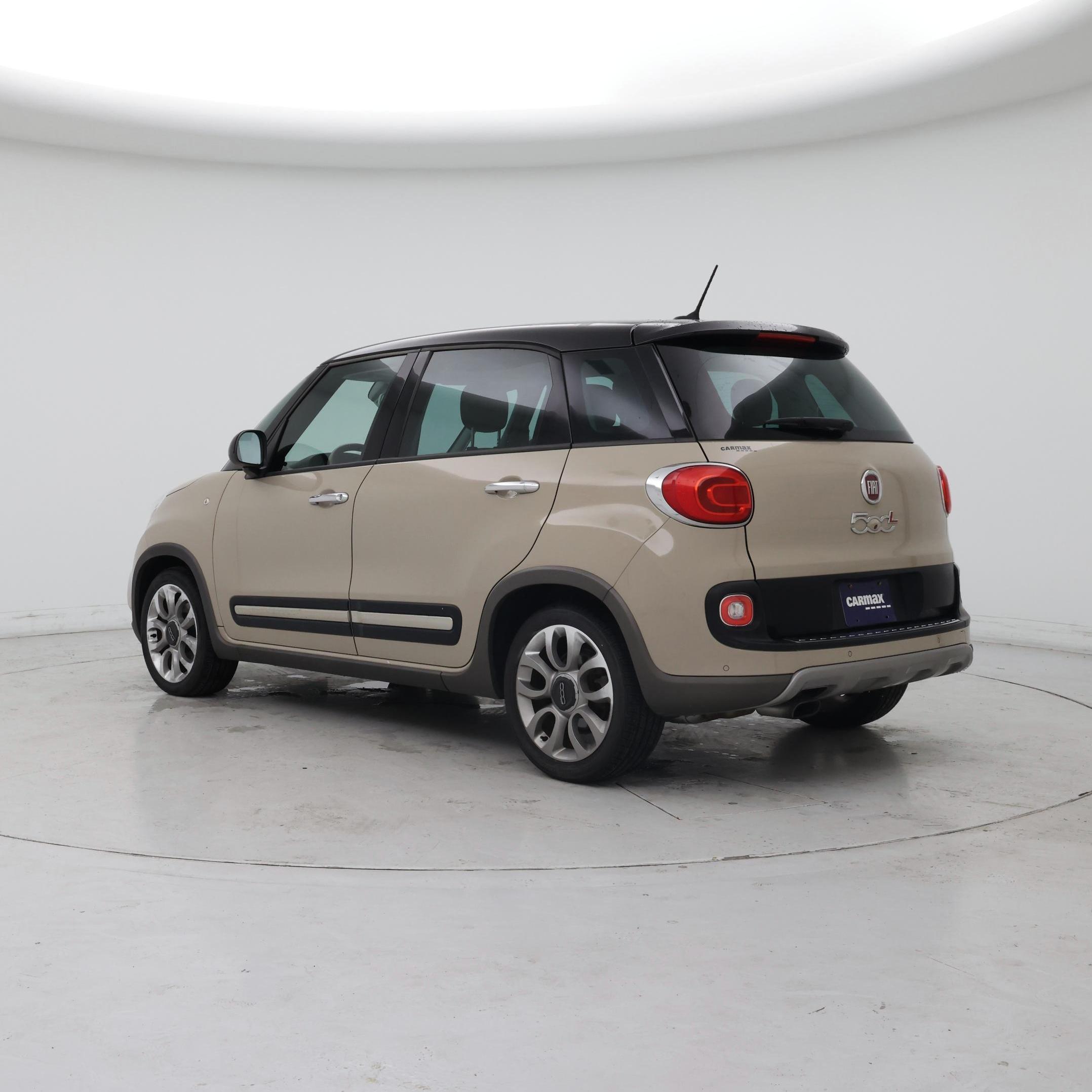 Thumbnail: 2015 Fiat 500L - 2