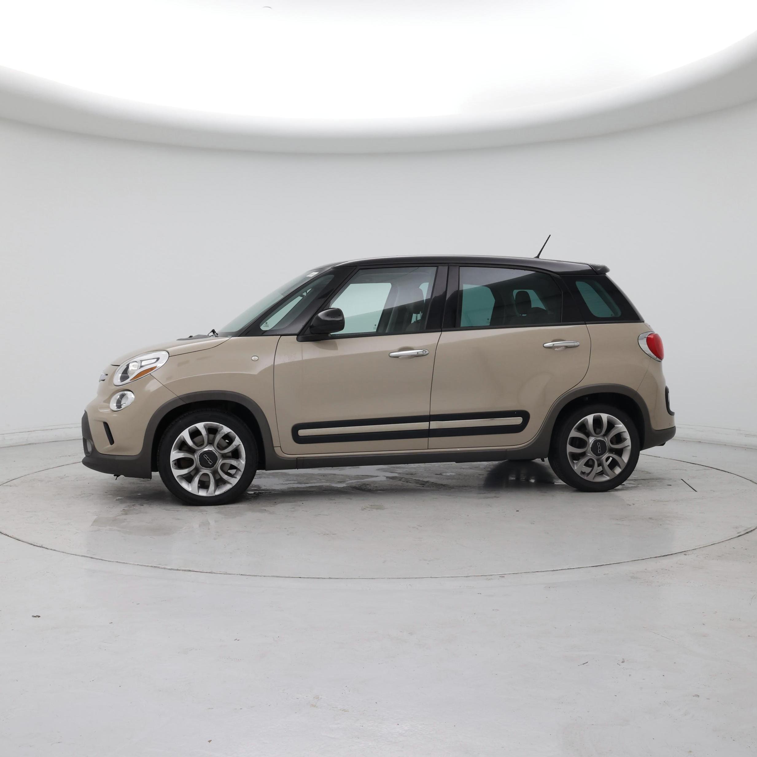 Thumbnail: 2015 Fiat 500L - 3