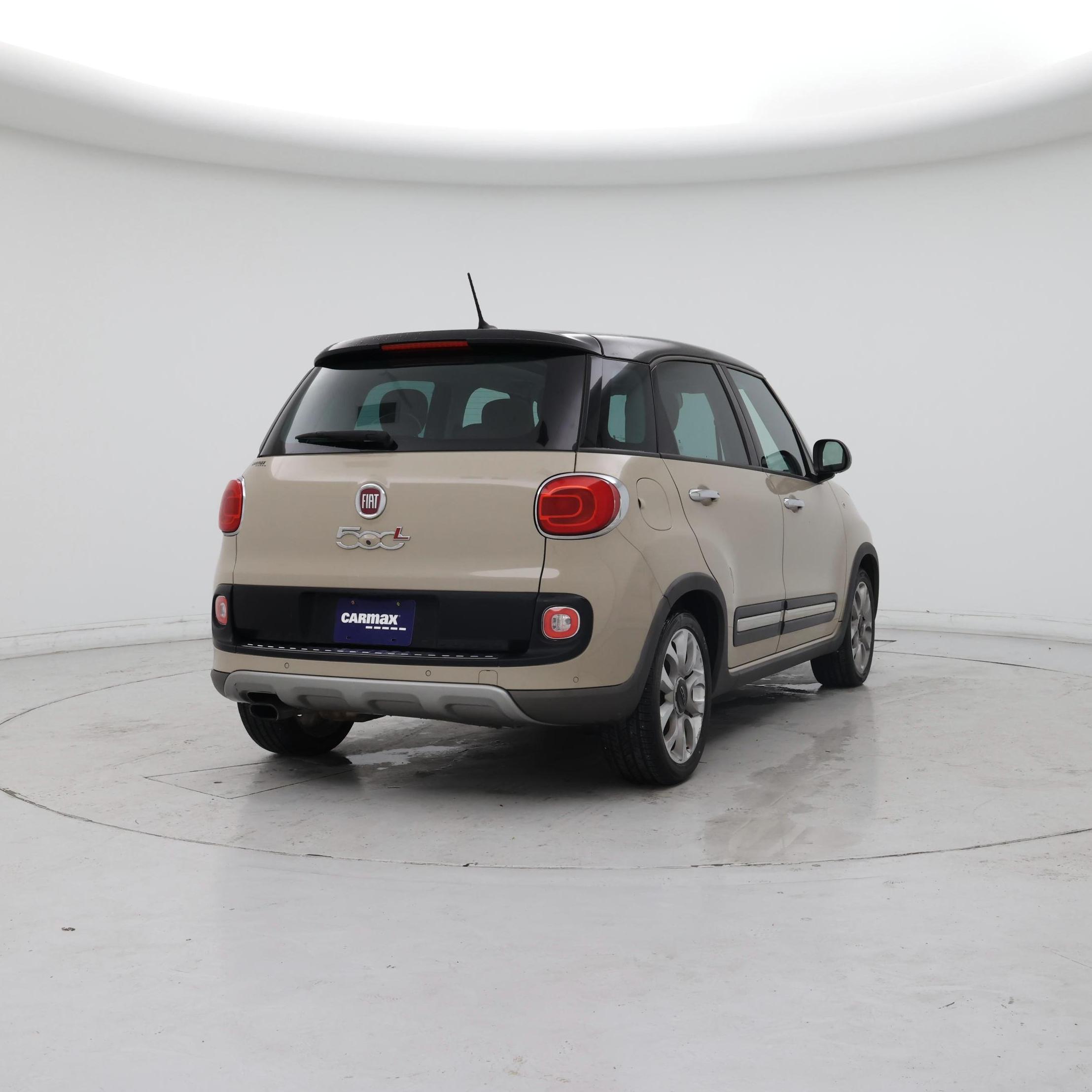 Thumbnail: 2015 Fiat 500L - 8