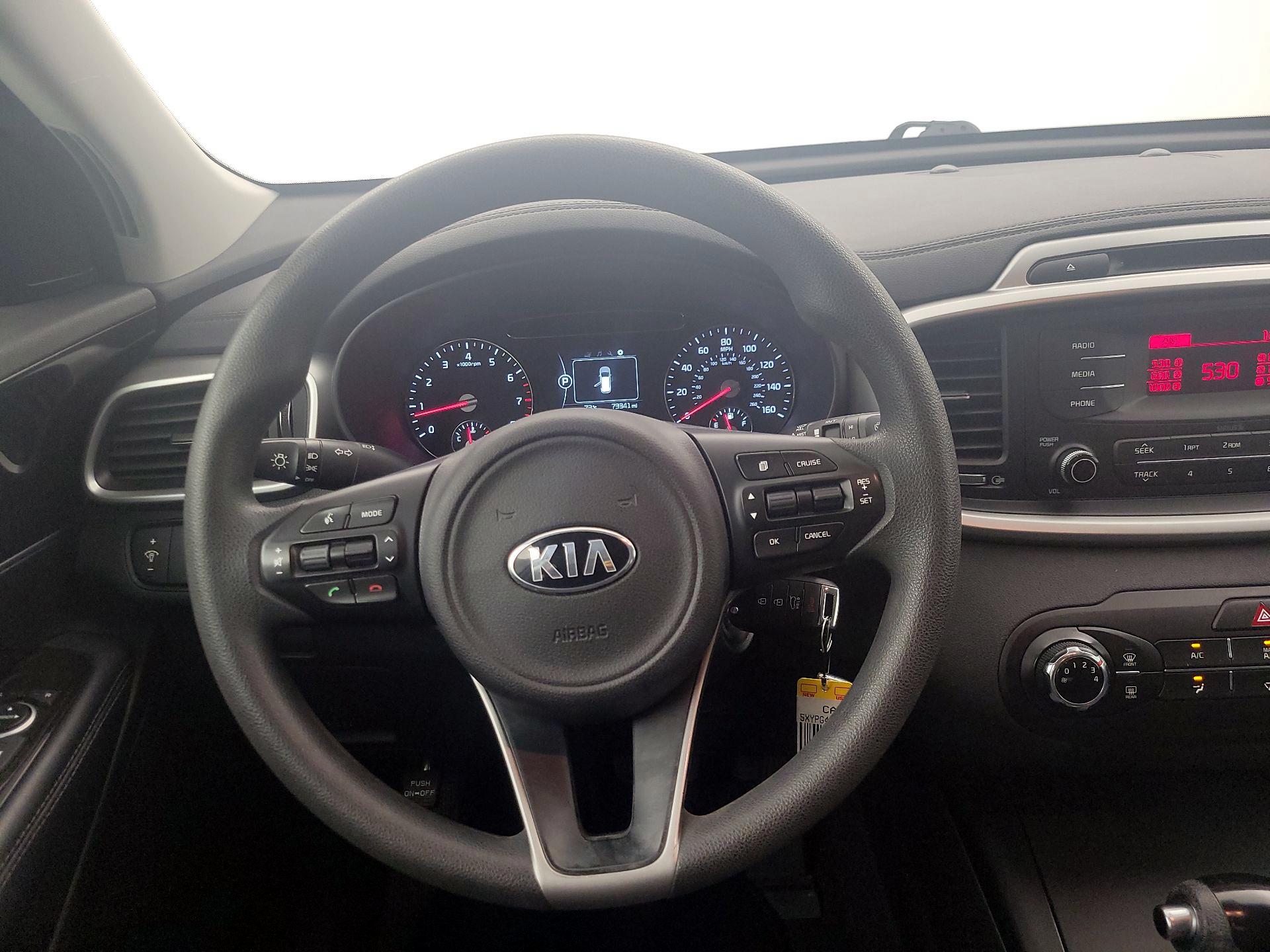 Thumbnail: 2017 Kia Sorento - 10