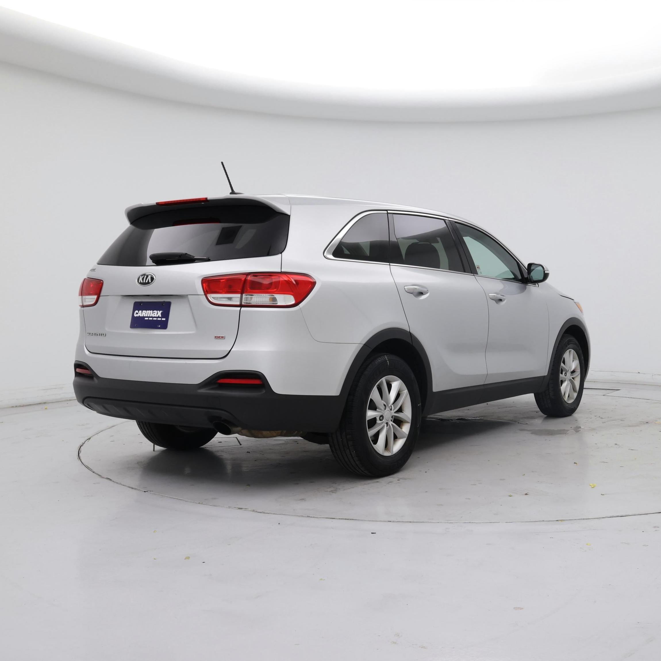 Thumbnail: 2017 Kia Sorento - 8