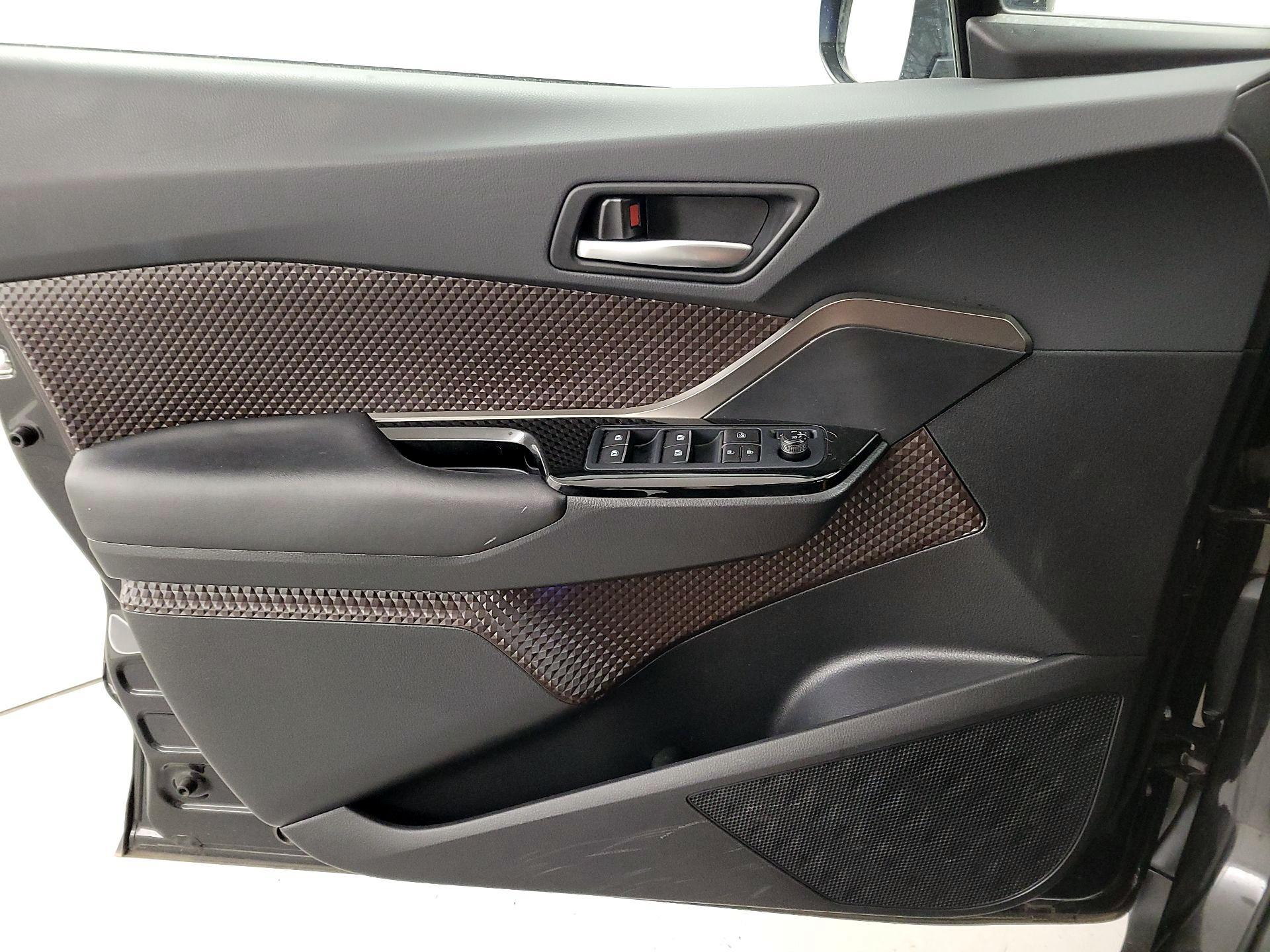 Thumbnail: 2019 Toyota C-HR - 12