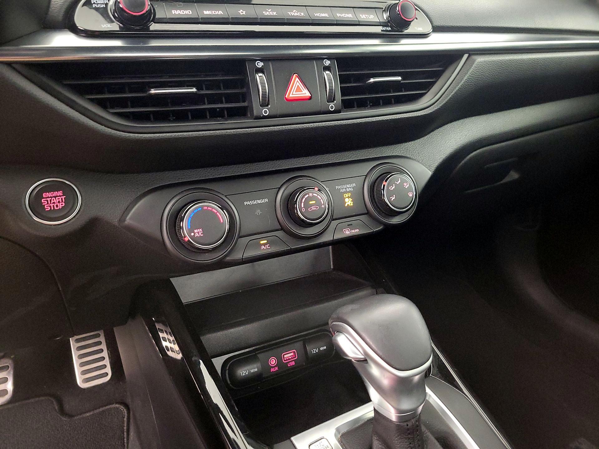 Thumbnail: 2020 Kia Forte - 16