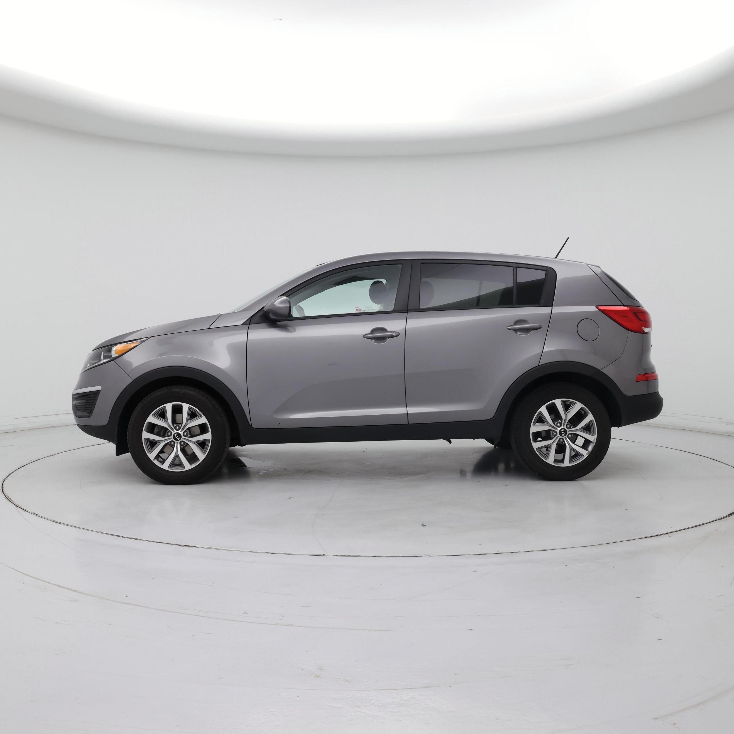 Thumbnail: 2016 Kia Sportage - 3