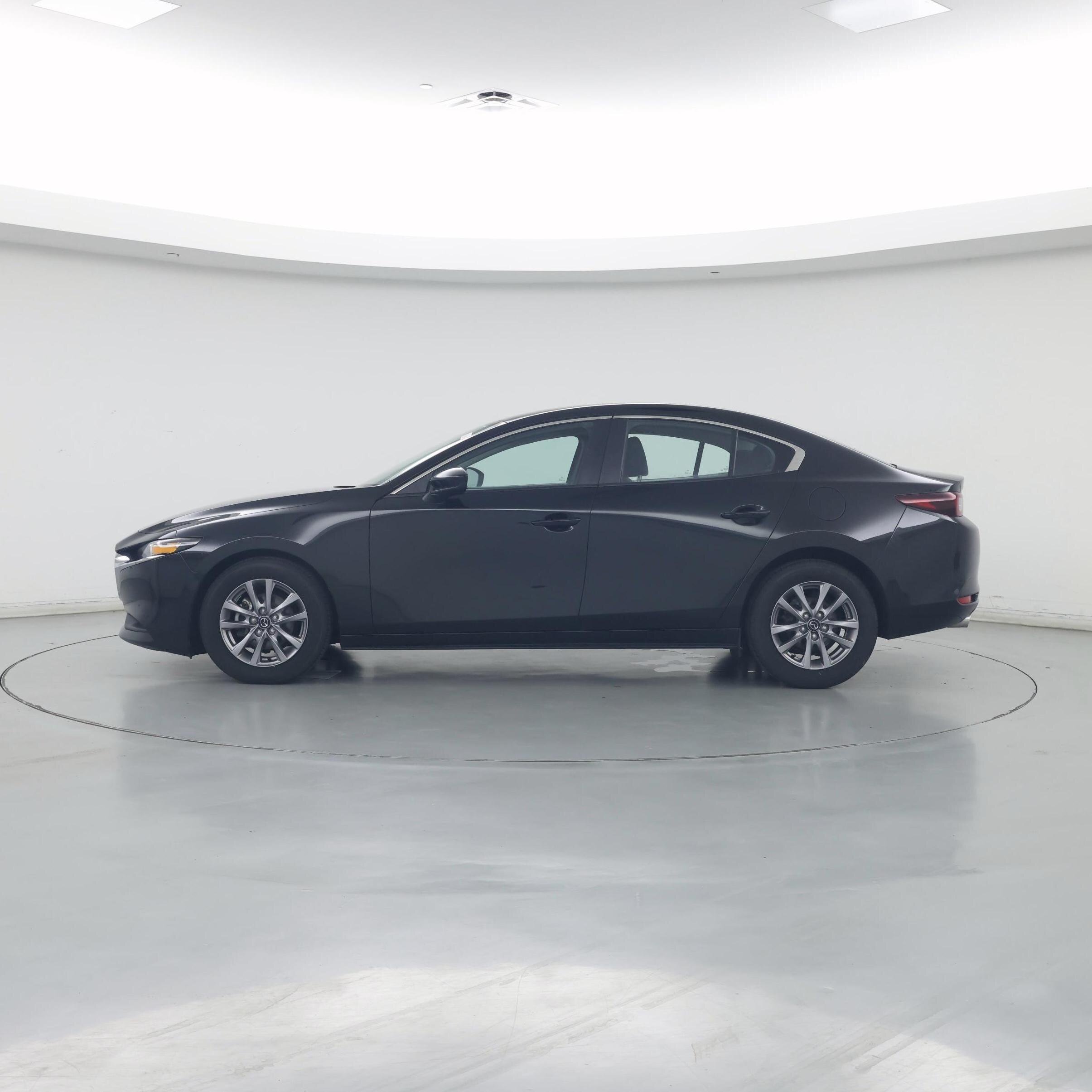 Thumbnail: 2022 Mazda Mazda3 - 3