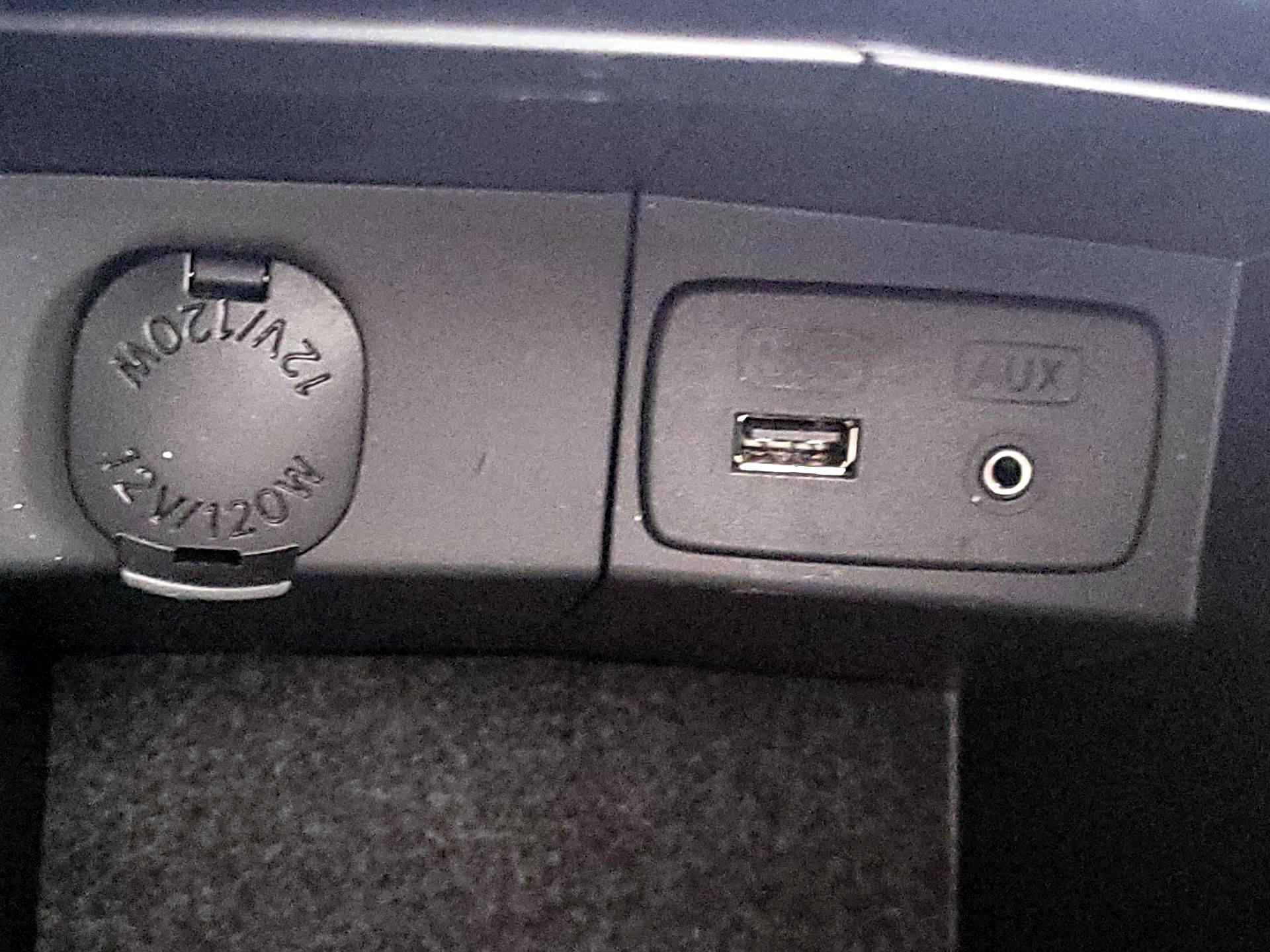Thumbnail: 2014 Subaru Forester - 19