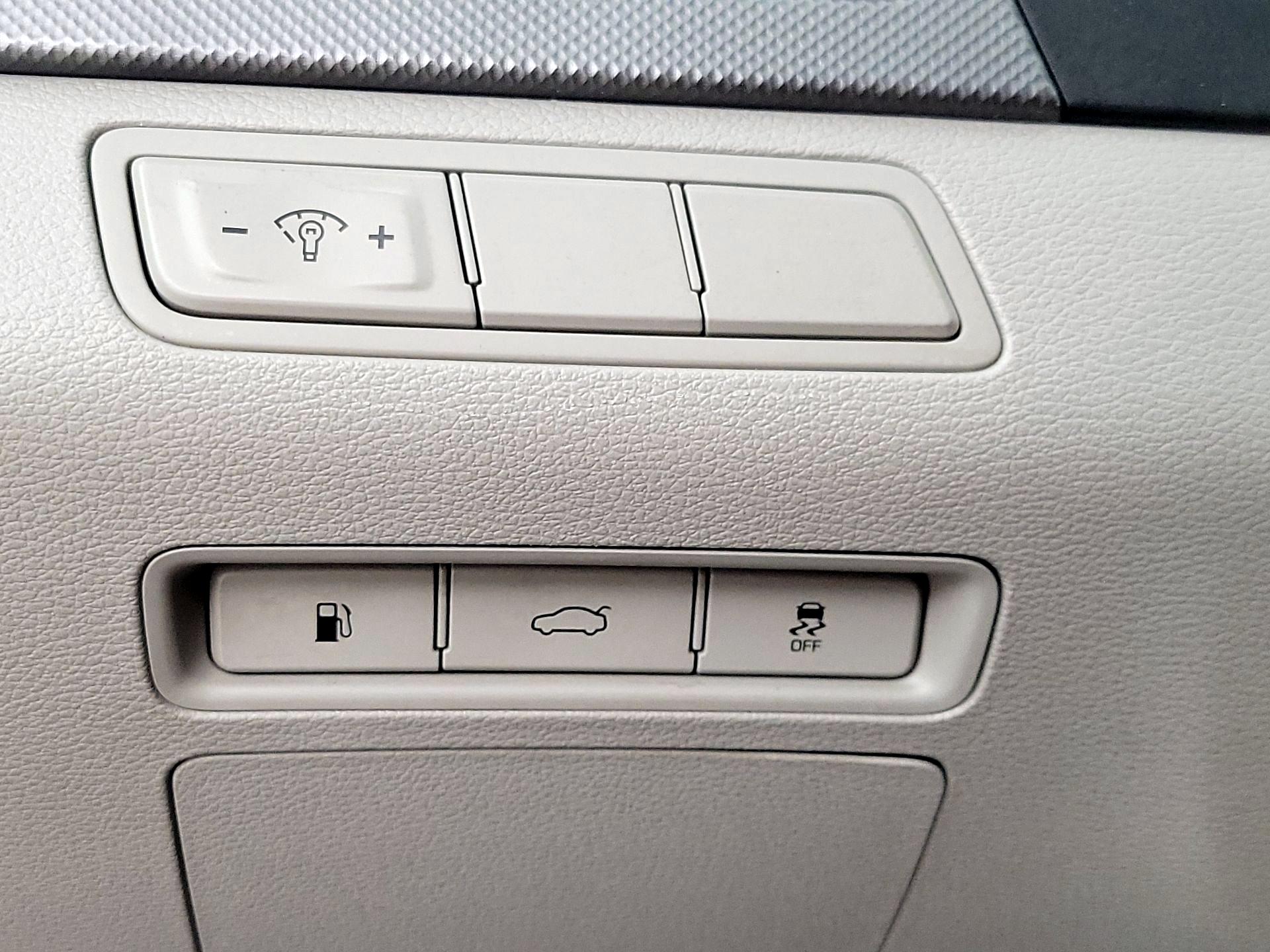 Thumbnail: 2017 Hyundai Sonata - 13