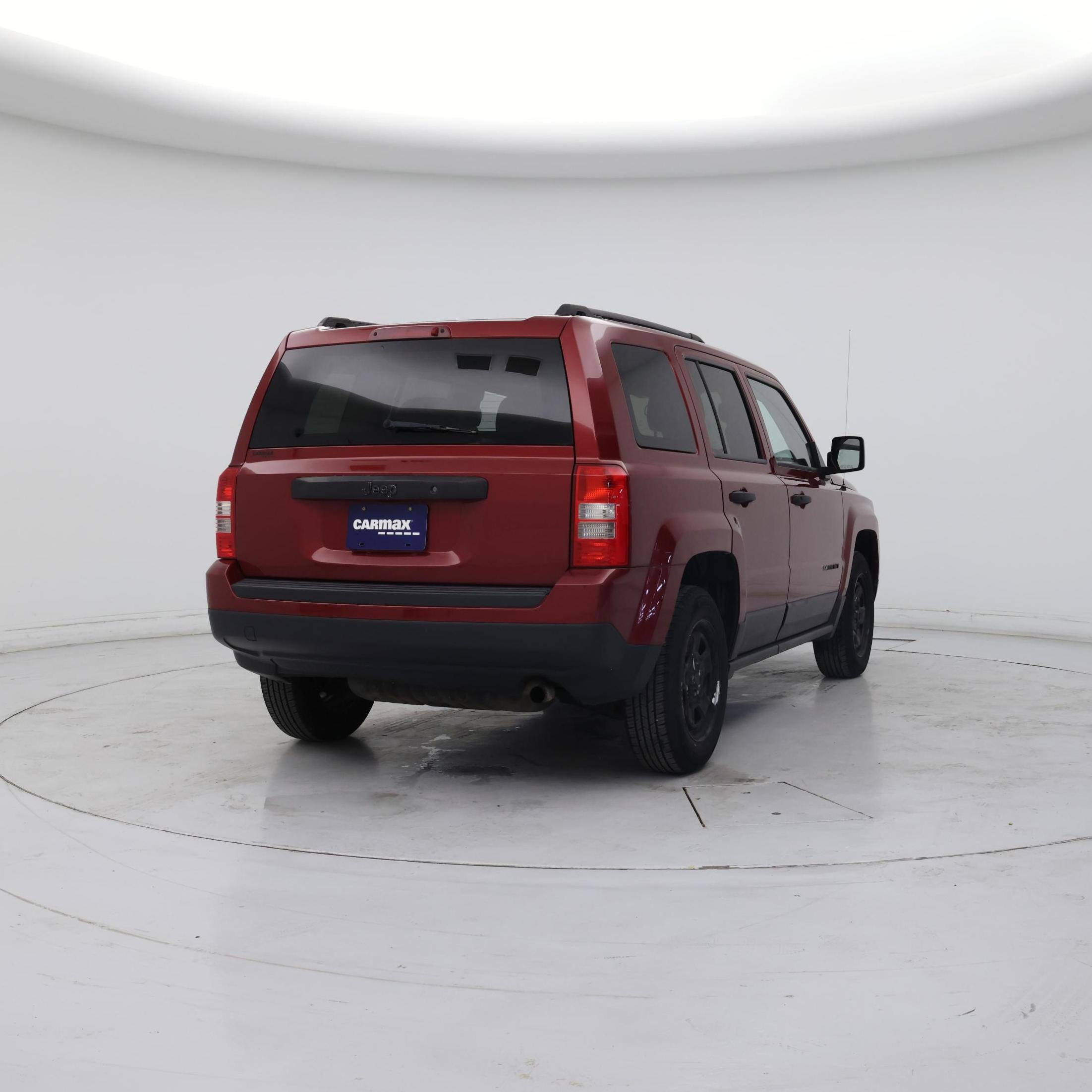 Thumbnail: 2015 Jeep Patriot - 8