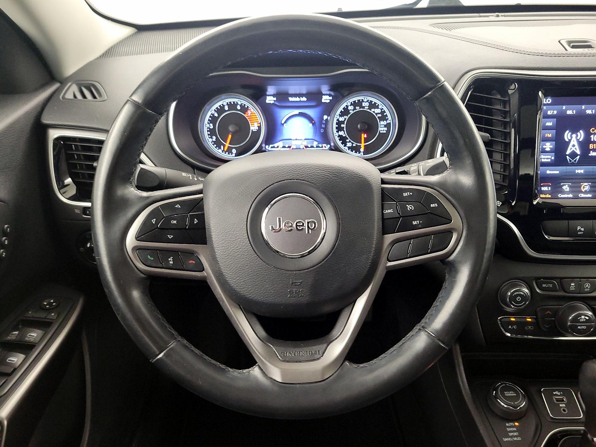 Thumbnail: 2020 Jeep Cherokee - 10
