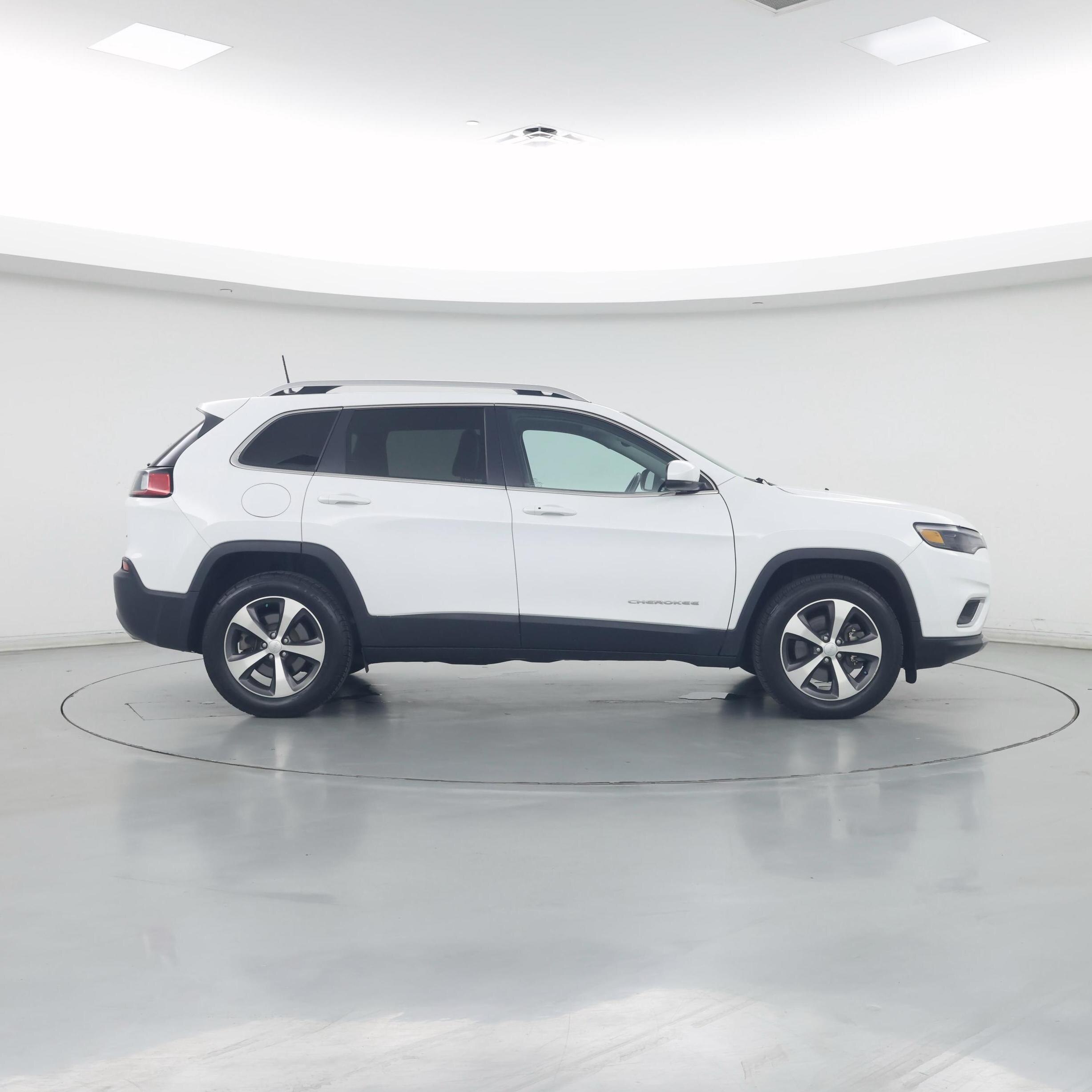 Thumbnail: 2020 Jeep Cherokee - 7