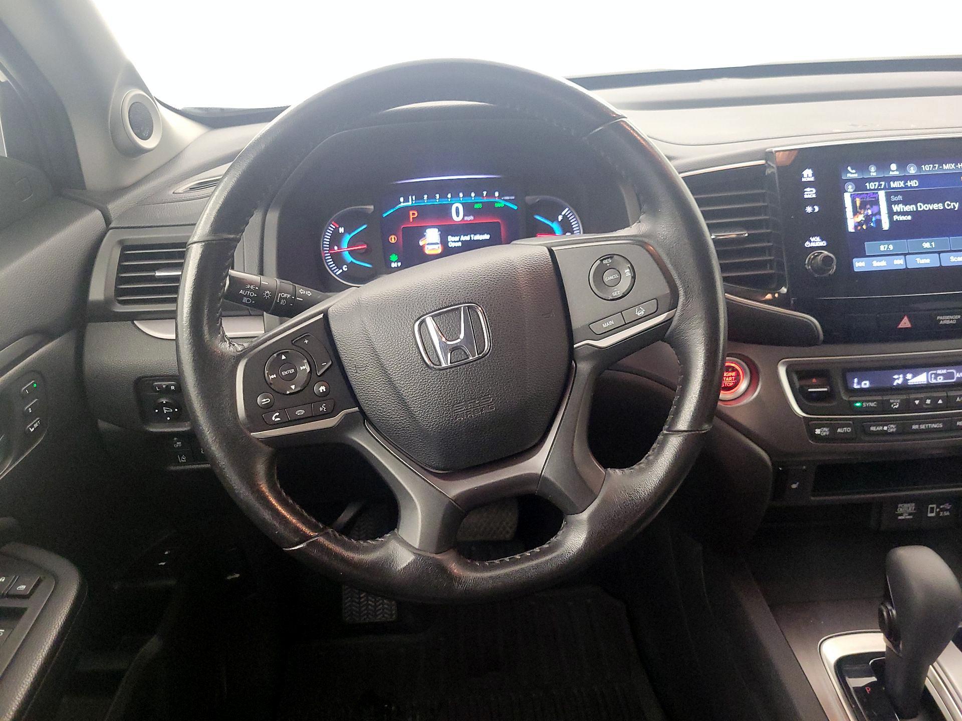 Thumbnail: 2019 Honda Pilot - 10