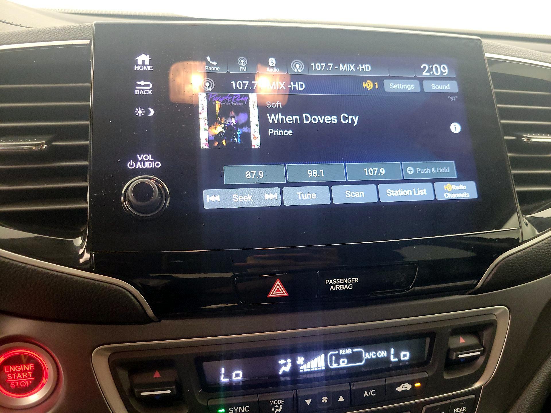 Thumbnail: 2019 Honda Pilot - 15