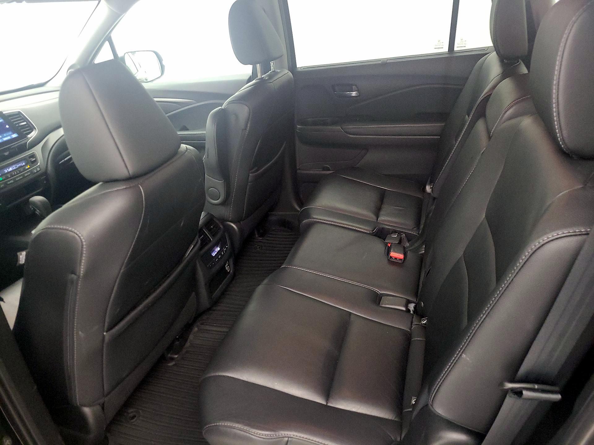 Thumbnail: 2019 Honda Pilot - 18