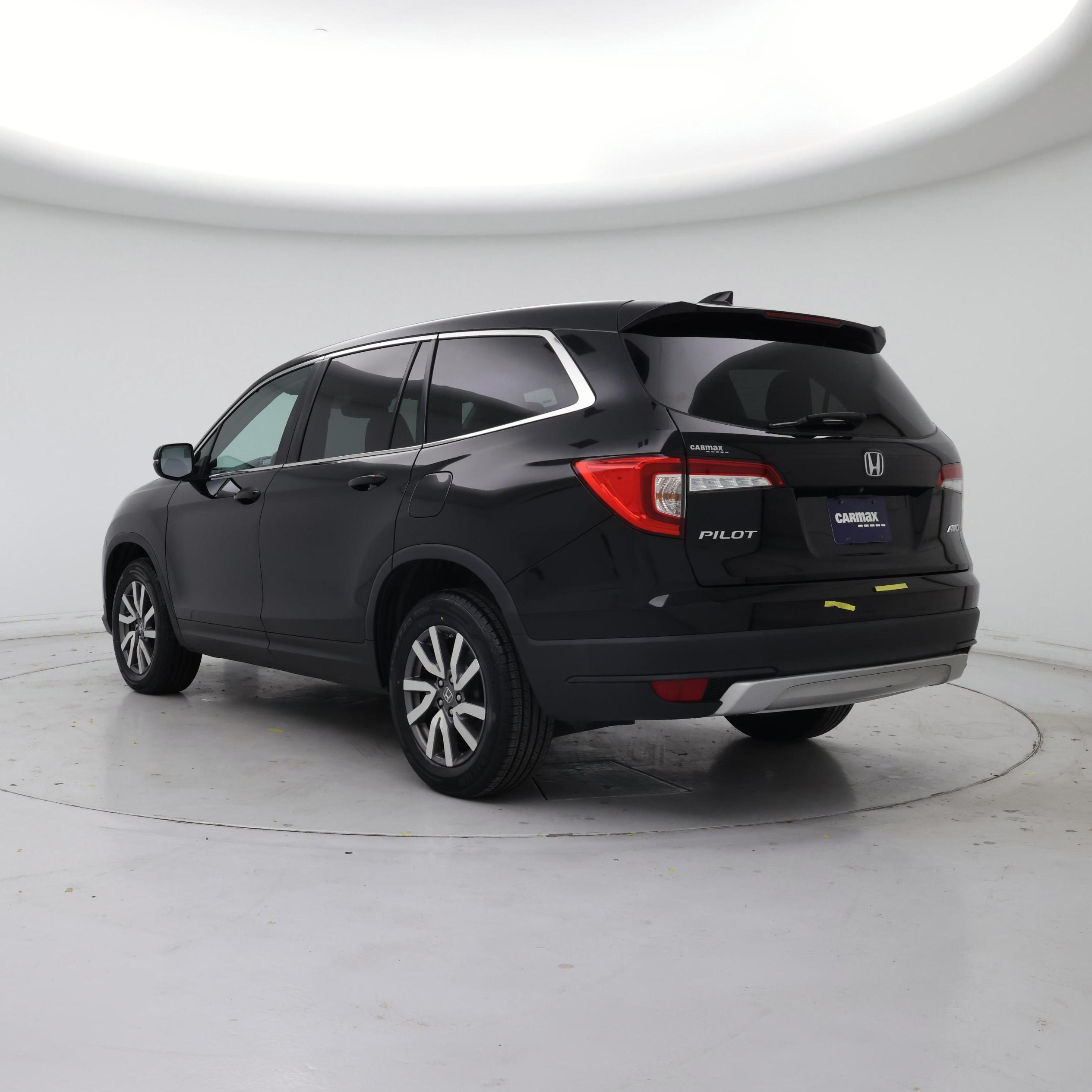Thumbnail: 2019 Honda Pilot - 2