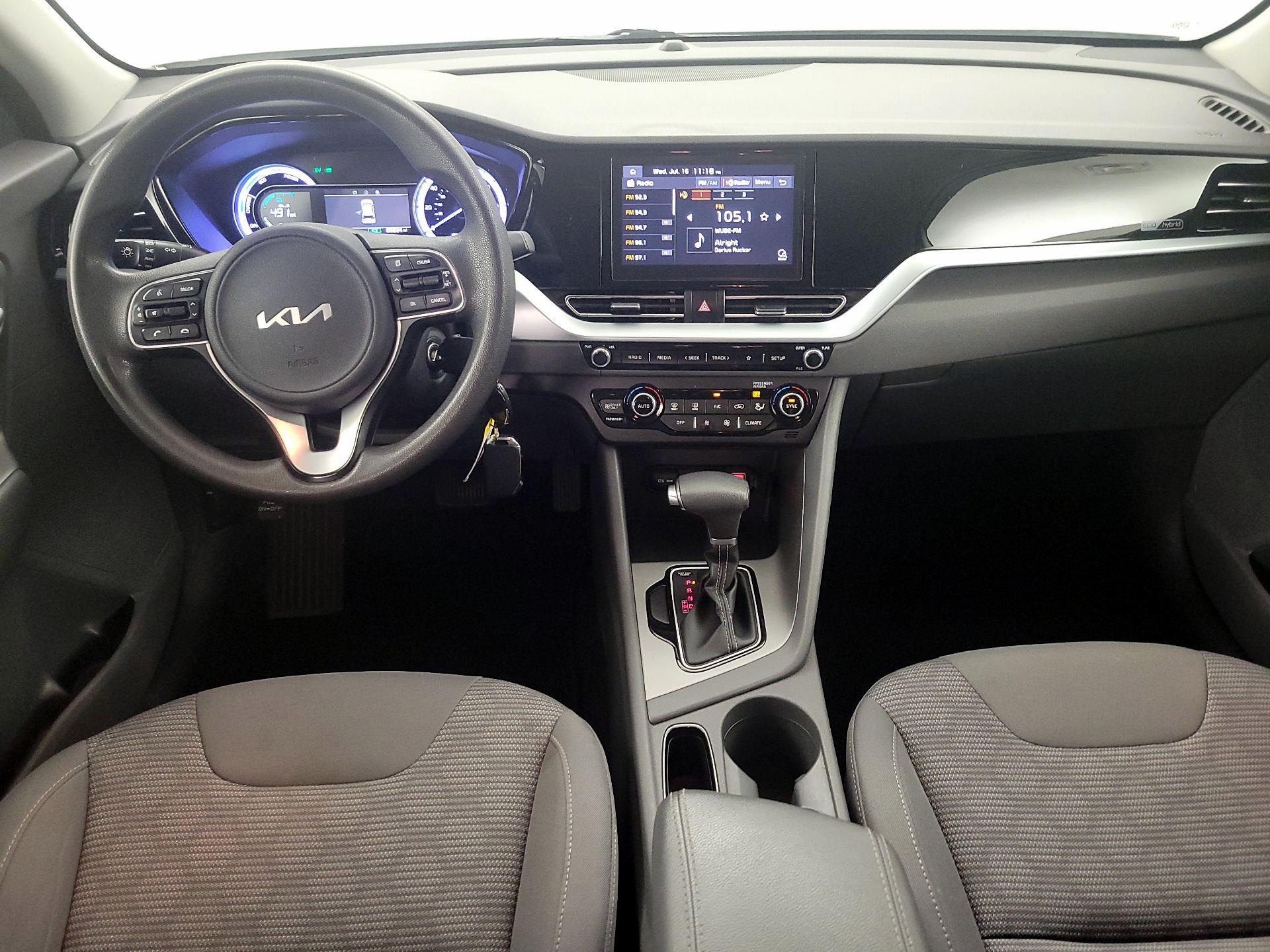 Thumbnail: 2022 Kia Niro - 9