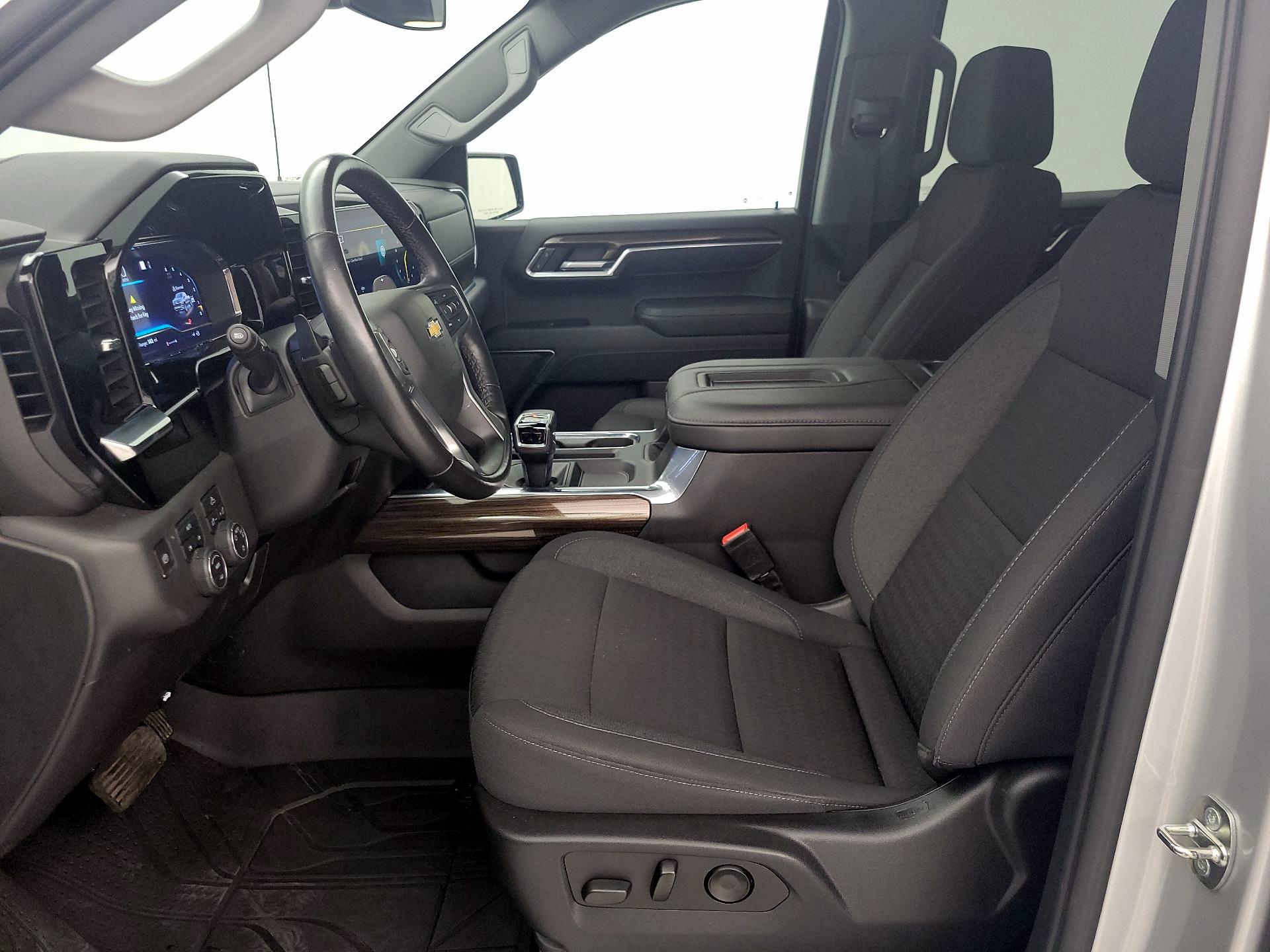 Thumbnail: 2022 Chevrolet Silverado 1500 - 11