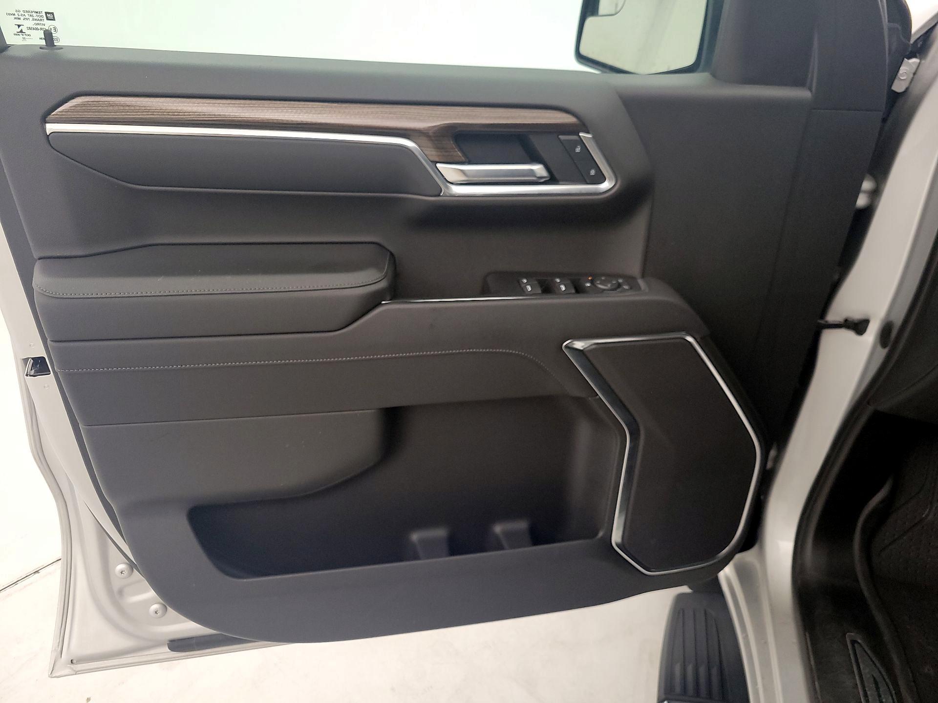 Thumbnail: 2022 Chevrolet Silverado 1500 - 12
